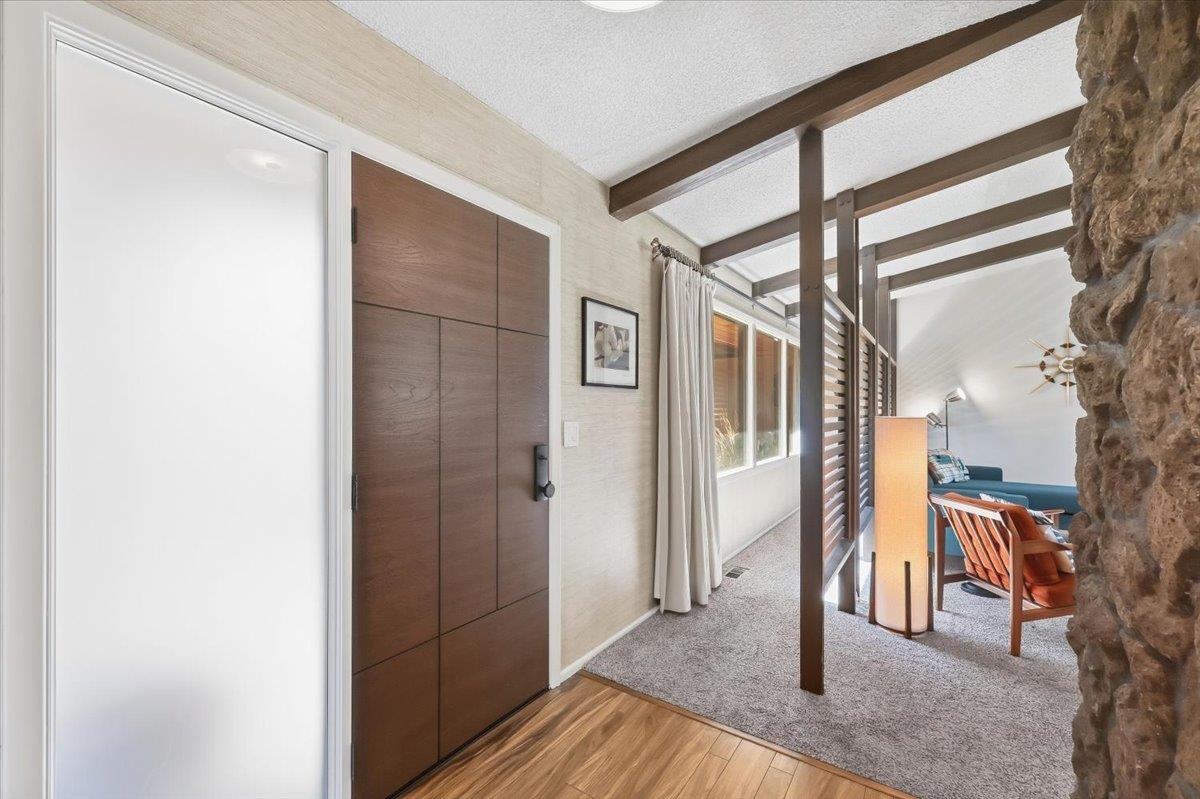 1817 E 55th Ave - Photo 3