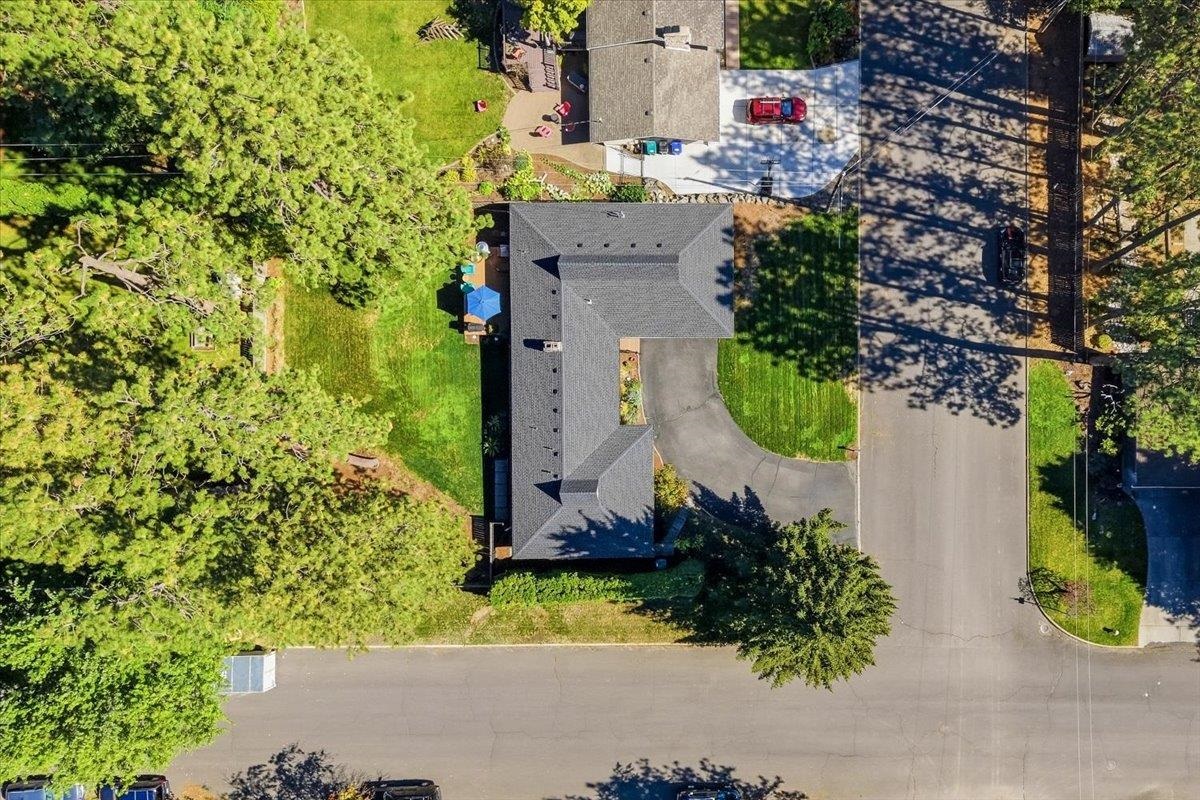 1817 E 55th Ave - Photo 36