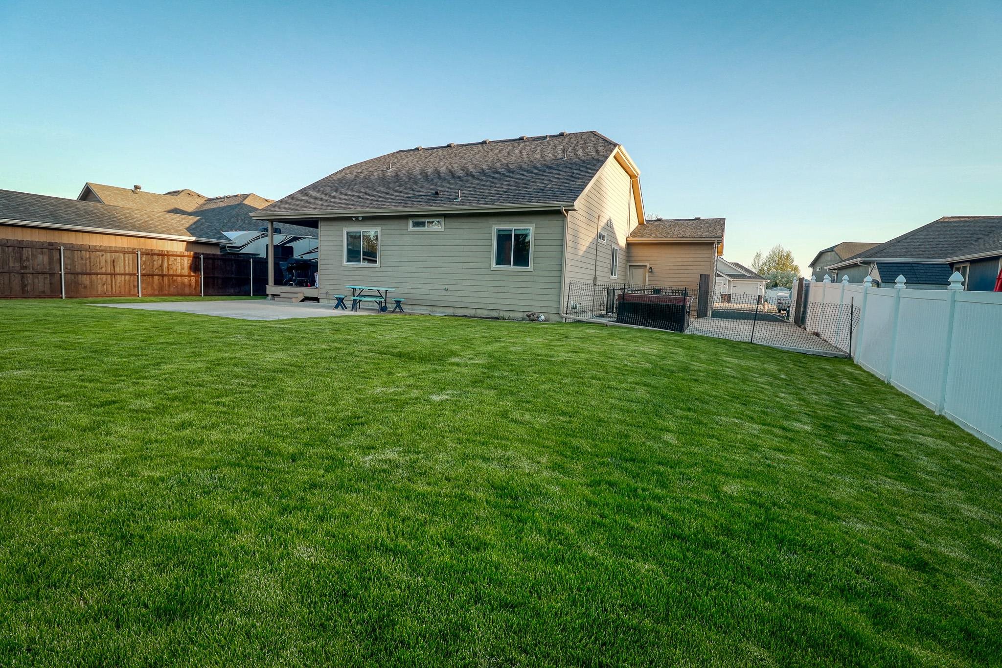 325 E Parker Ct - Photo 16