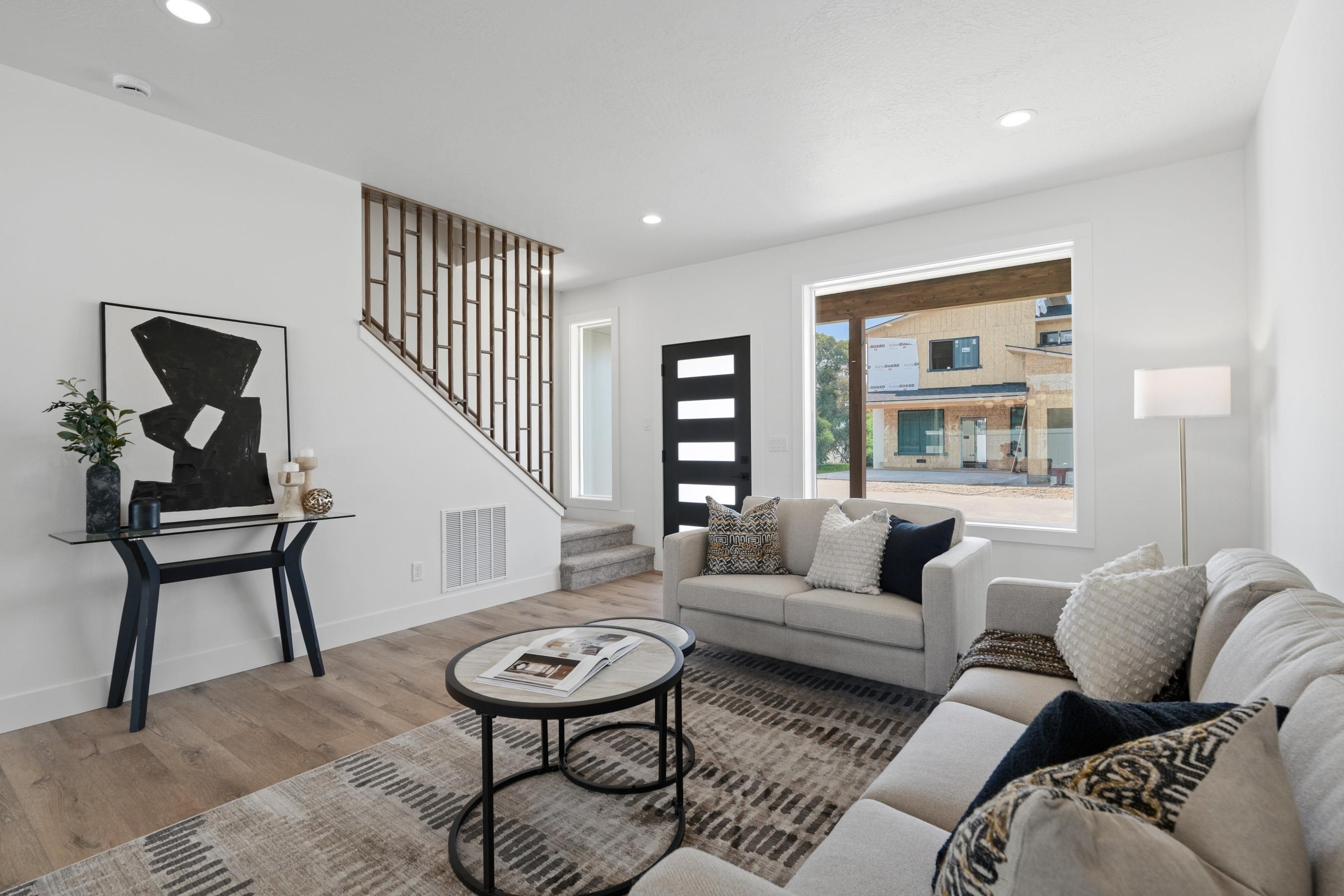 504 N Moen Ln - Photo 4