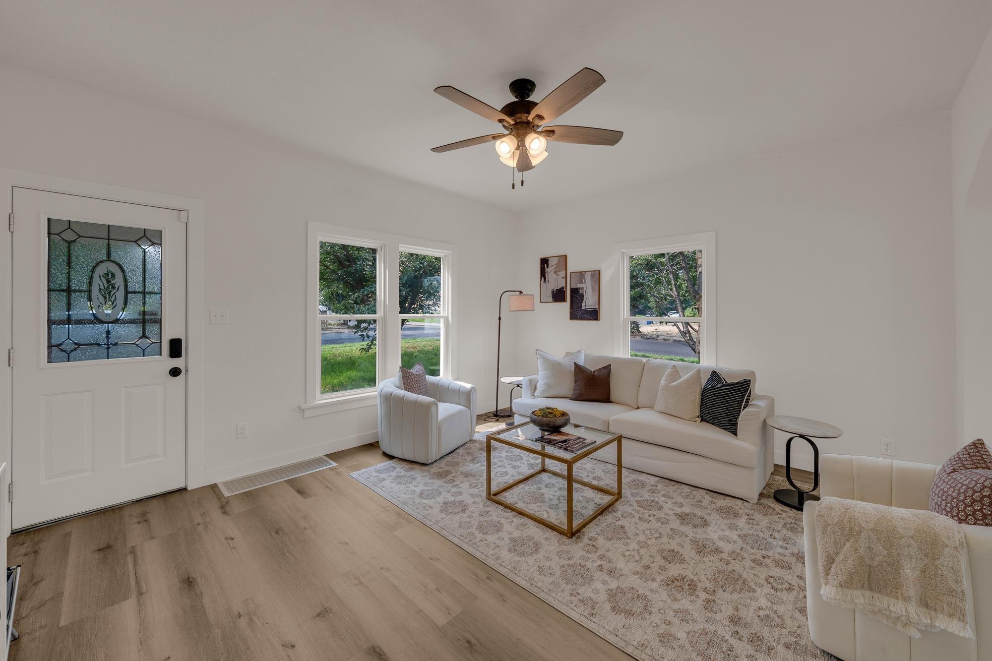 1128 W MANSFIELD Ave - Photo 6