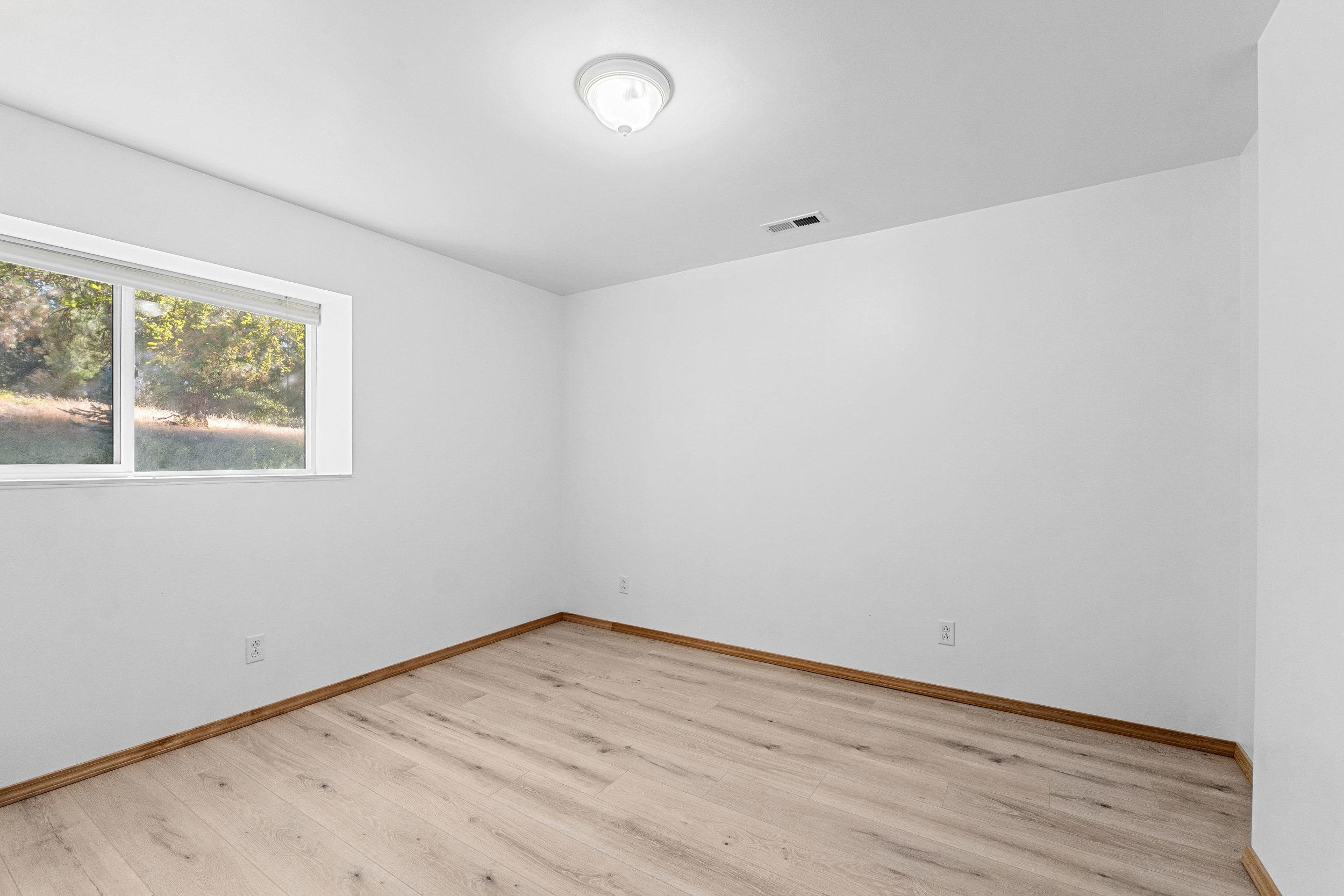 4605 E Greenbluff Rd - Photo 33