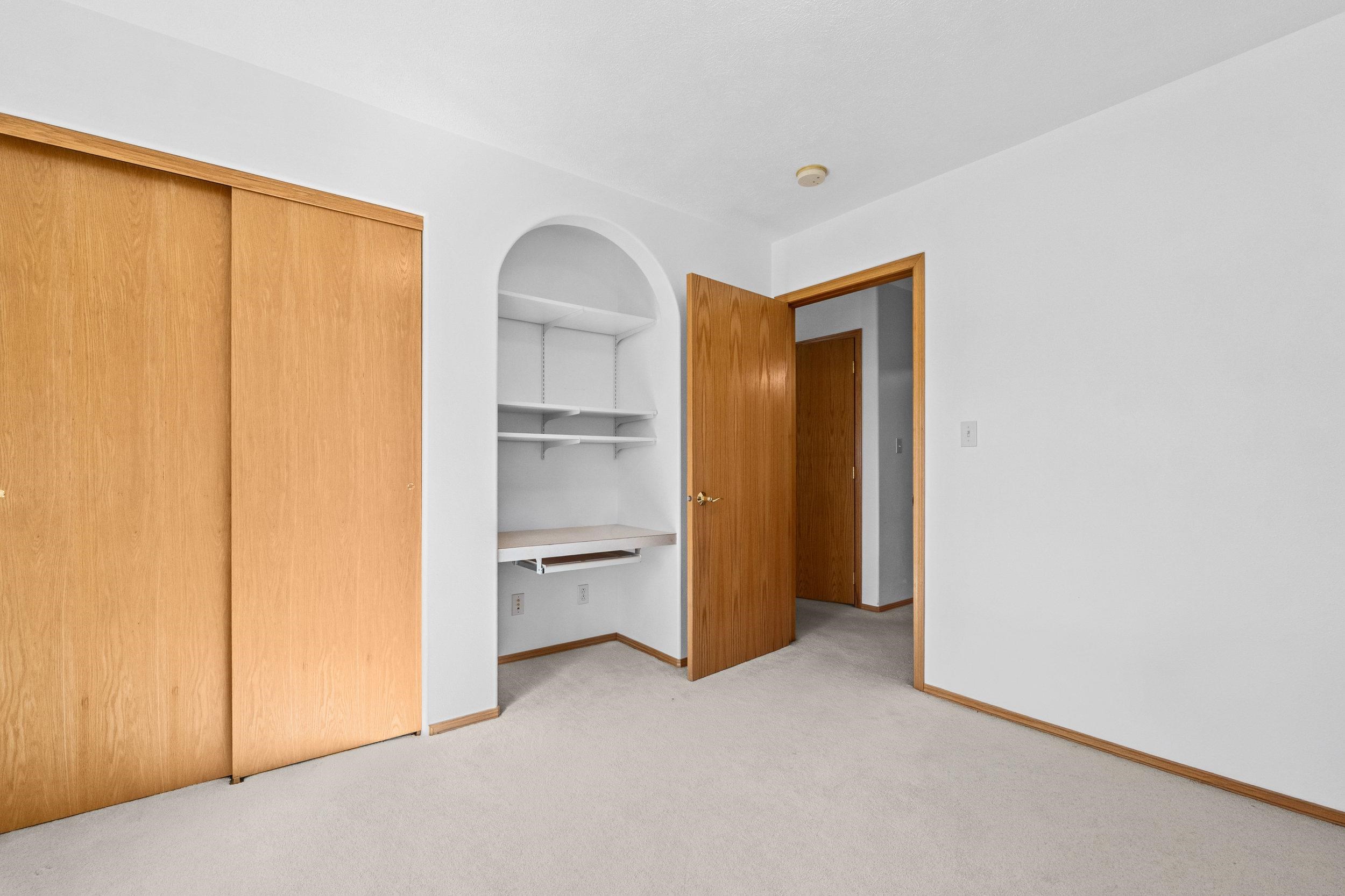 4605 E Greenbluff Rd - Photo 21
