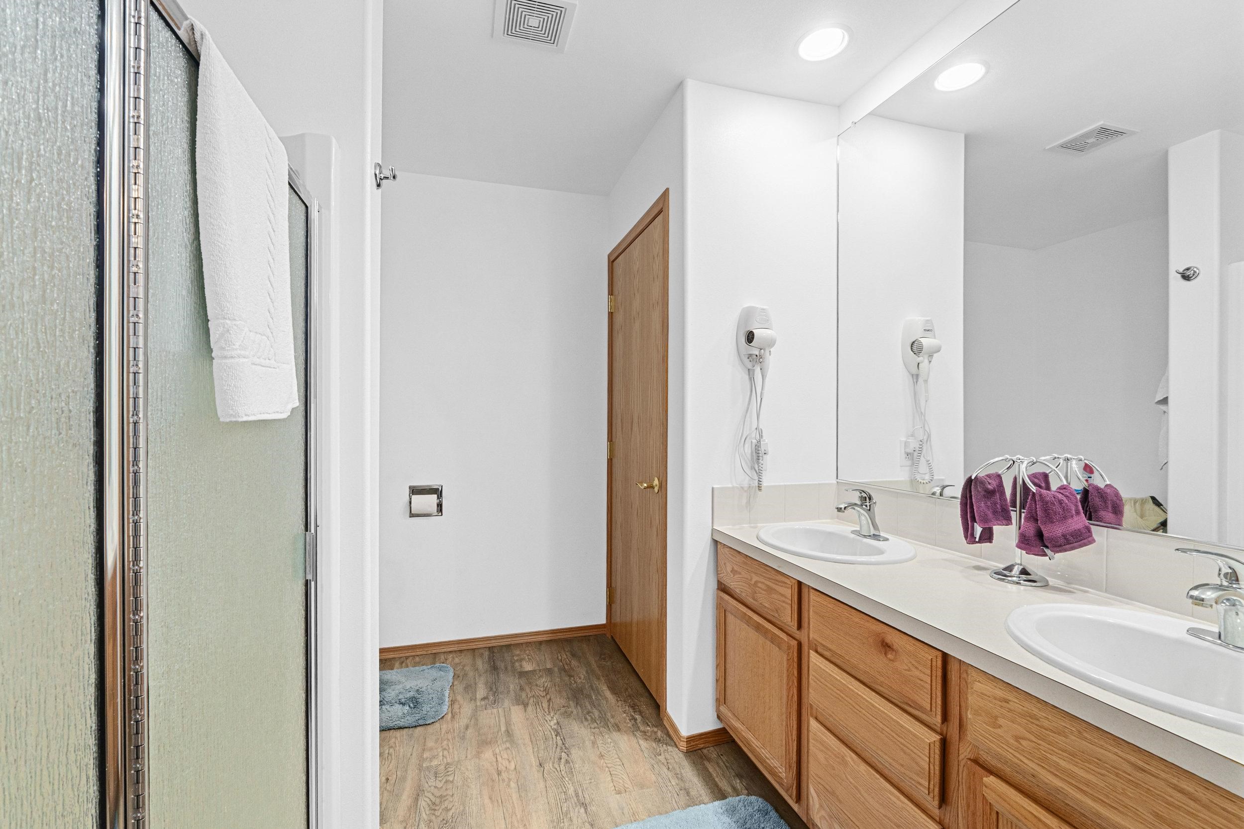 4605 E Greenbluff Rd - Photo 18