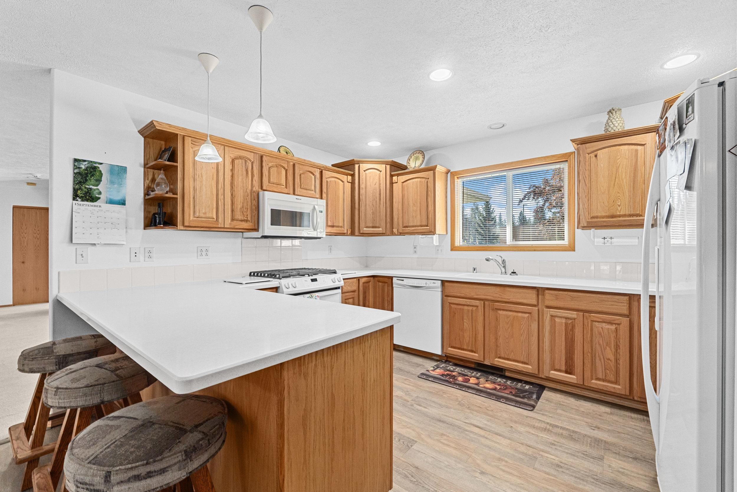 4605 E Greenbluff Rd - Photo 15