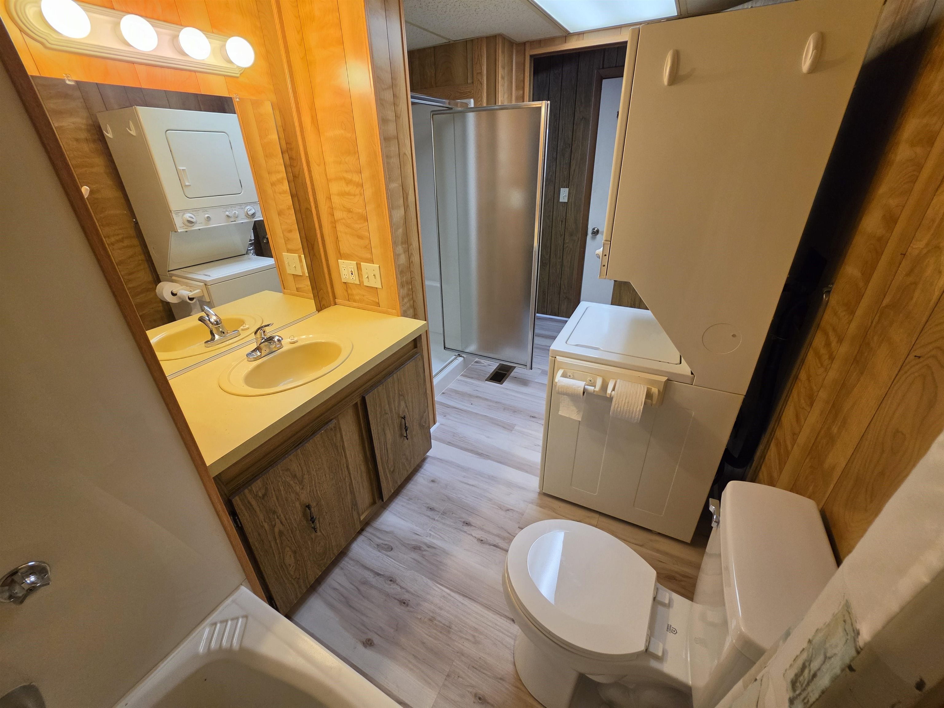 1205 E LYONS AVE Ave - Photo 4
