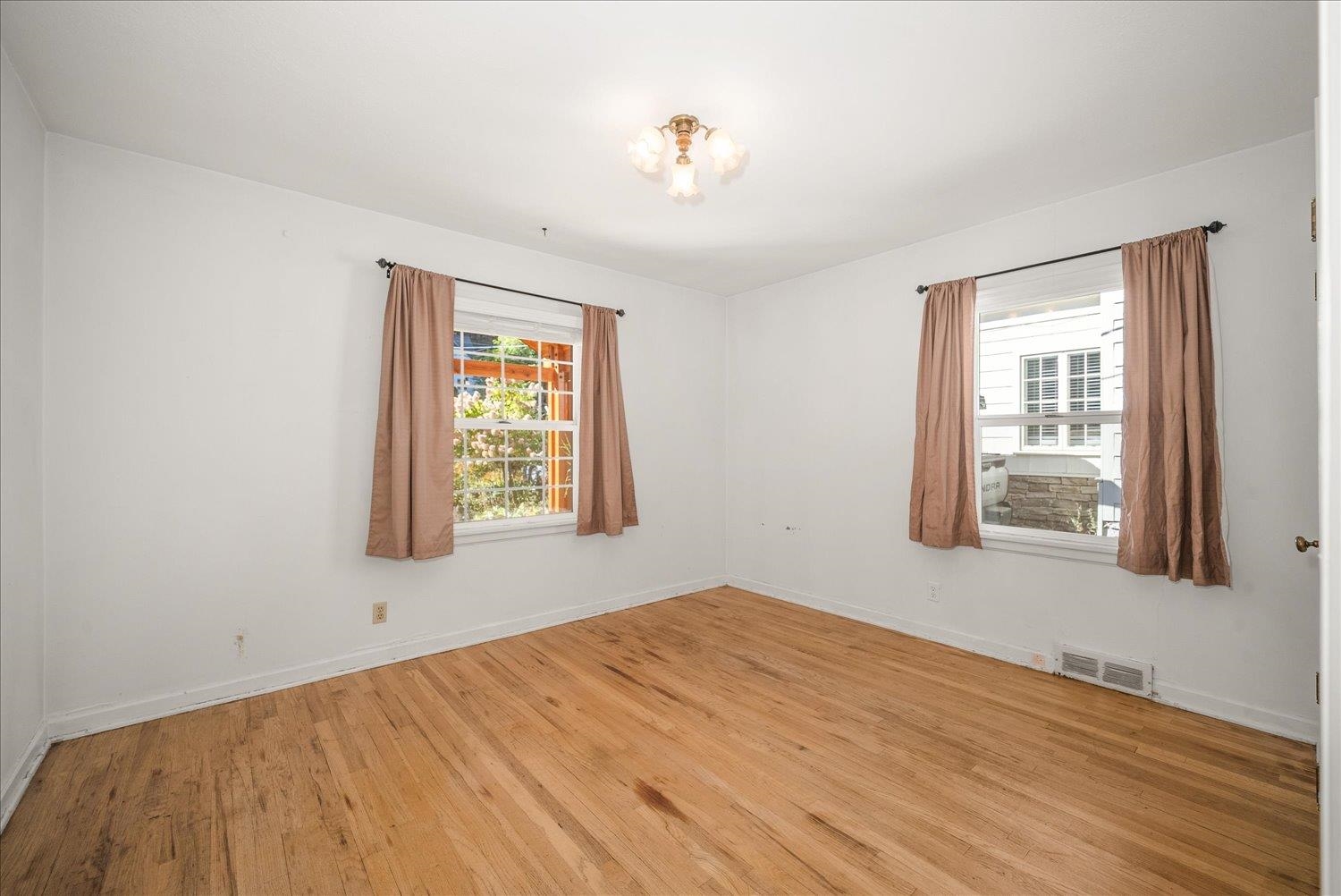 929 E 19th Ave - Photo 22