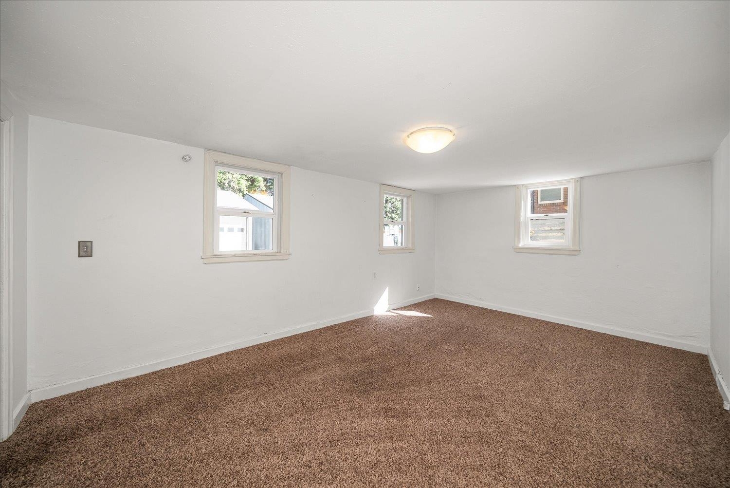 929 E 19th Ave - Photo 26