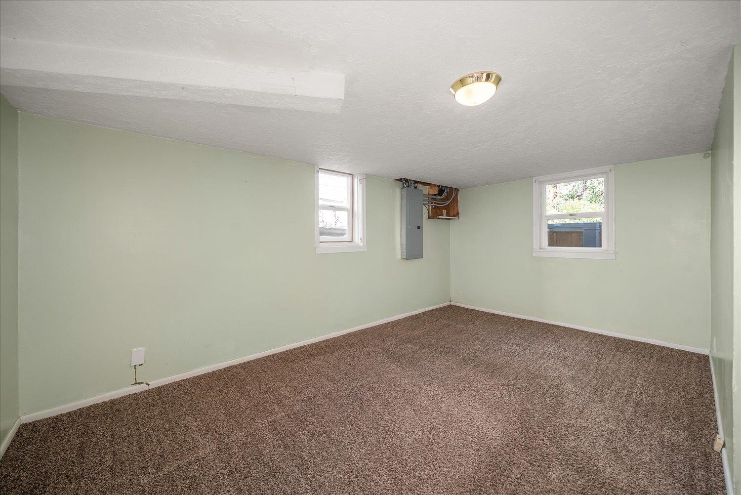 929 E 19th Ave - Photo 27