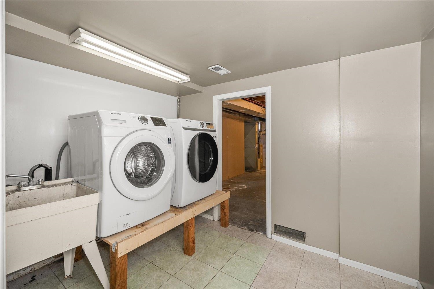 929 E 19th Ave - Photo 29