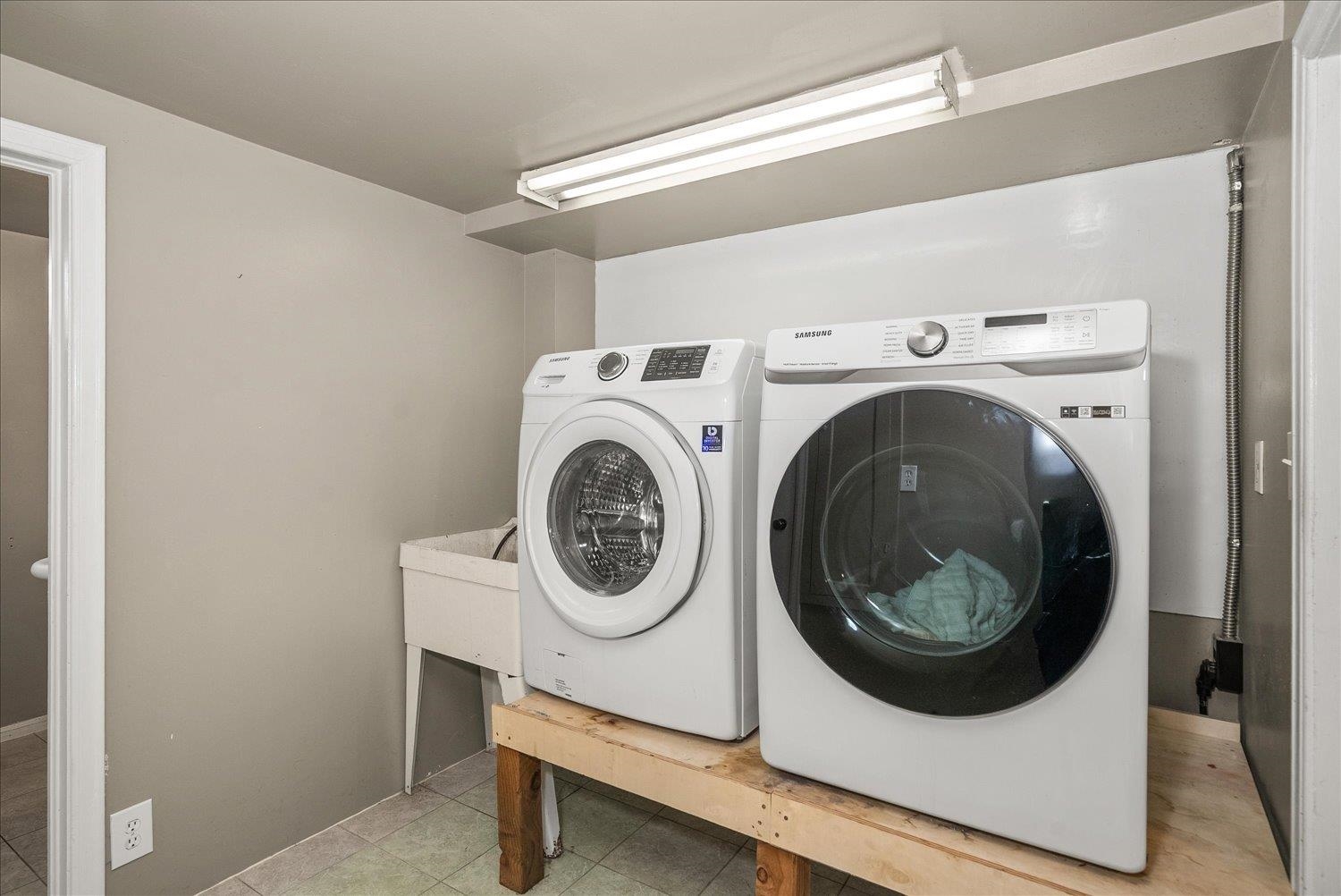 929 E 19th Ave - Photo 30
