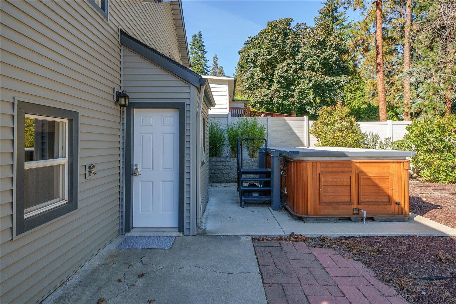 929 E 19th Ave - Photo 33