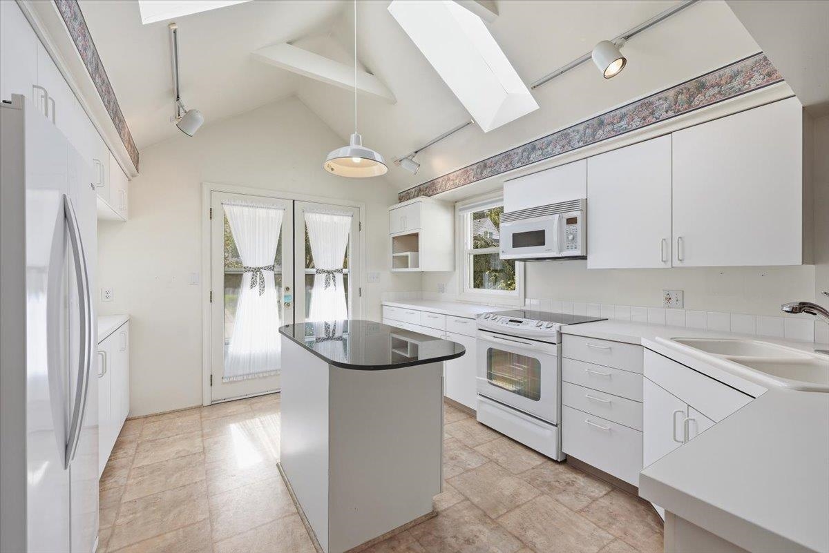 817 W 26th Ave - Photo 4