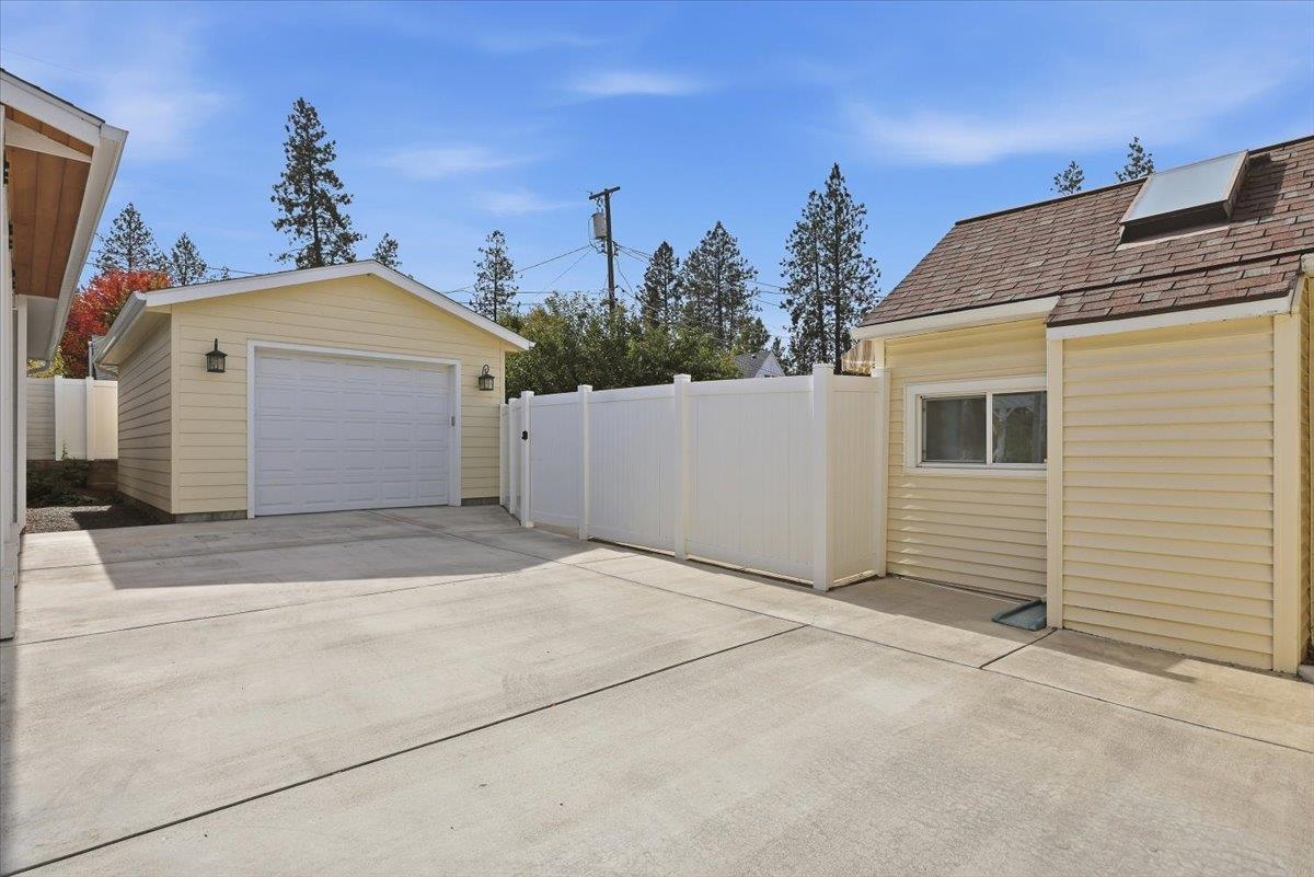 817 W 26th Ave - Photo 31