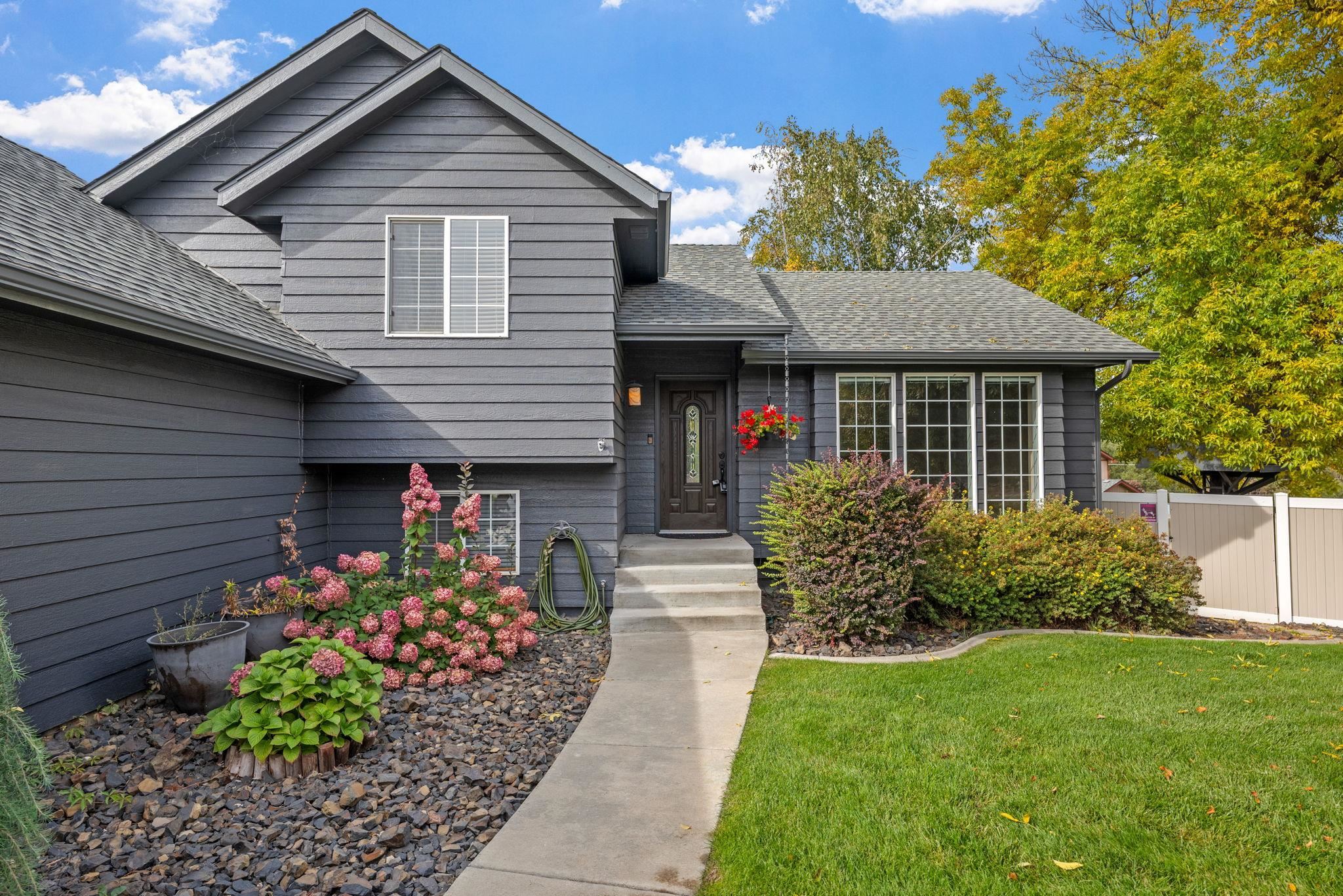 3405 E Buckley Ct - Photo 2