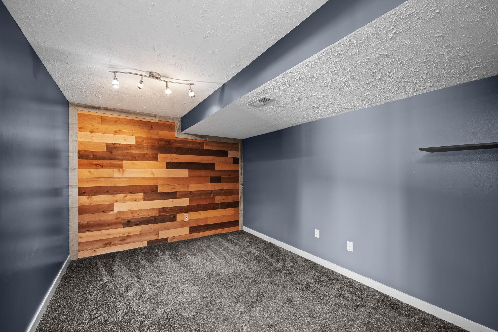 3405 E Buckley Ct - Photo 19