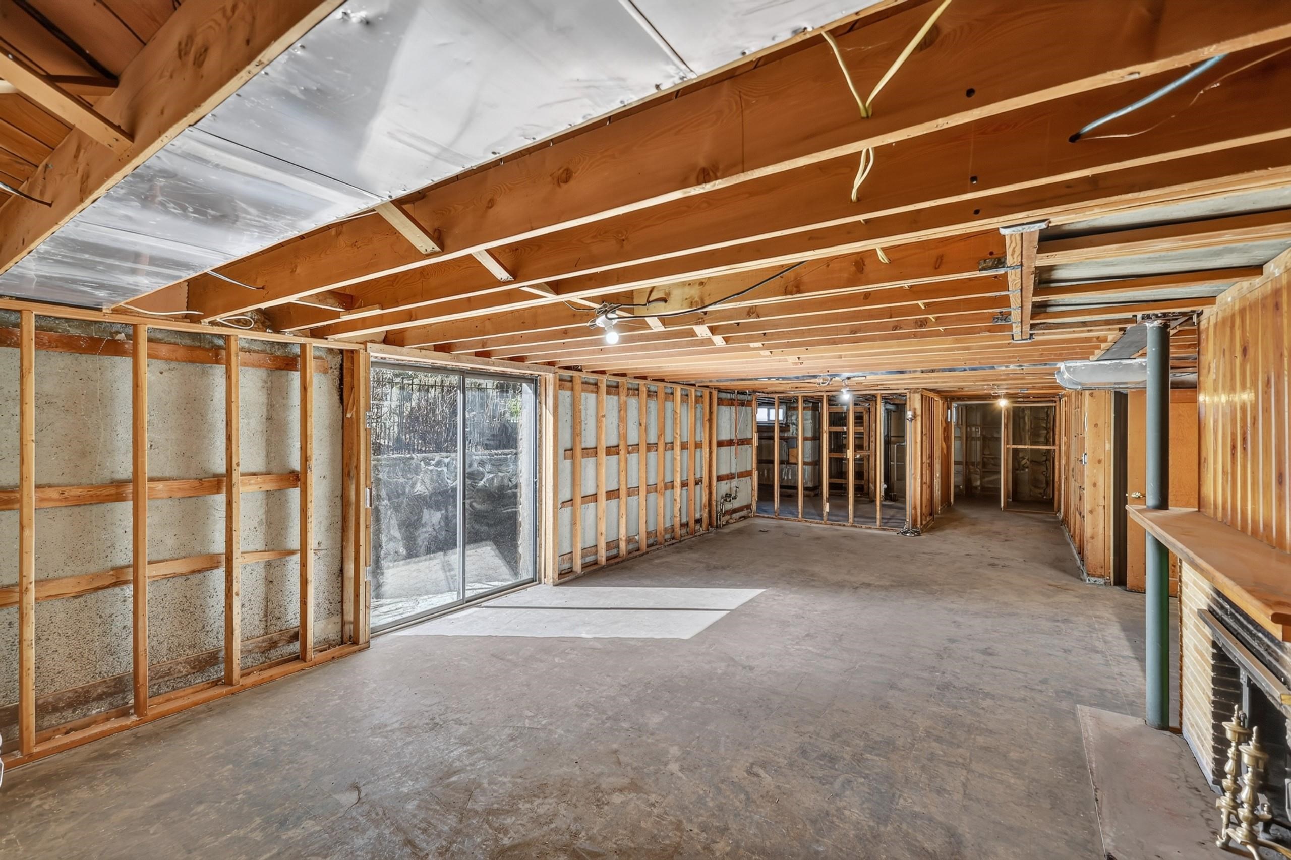 105 E High Dr - Photo 18