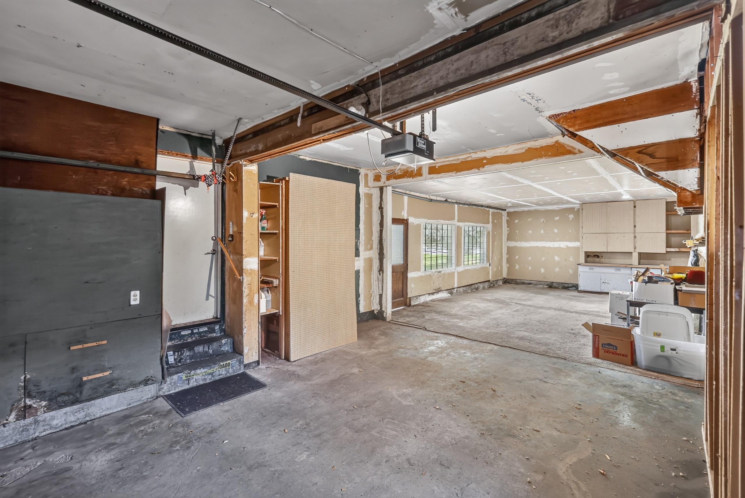105 E High Dr - Photo 22