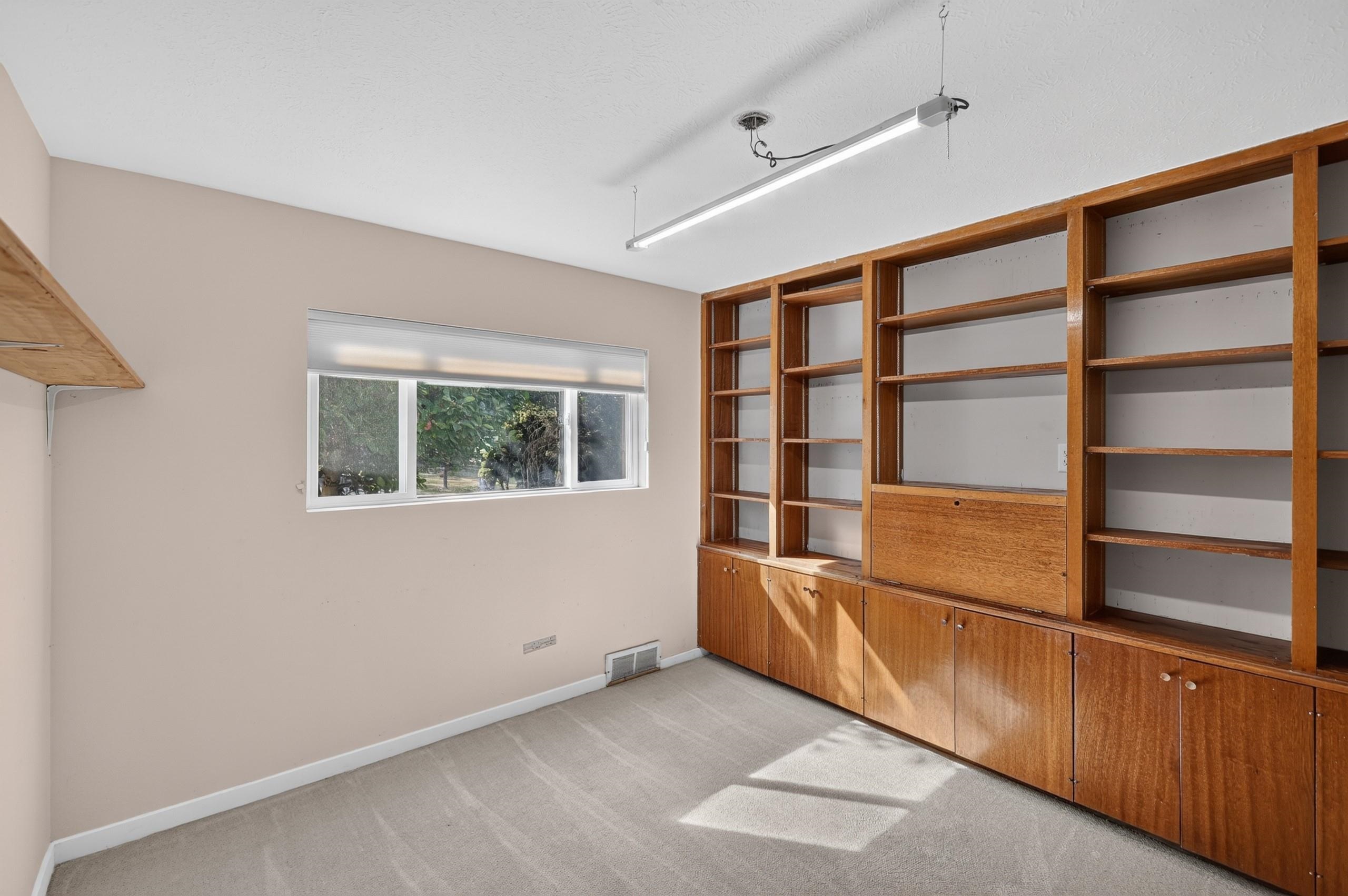 105 E High Dr - Photo 14