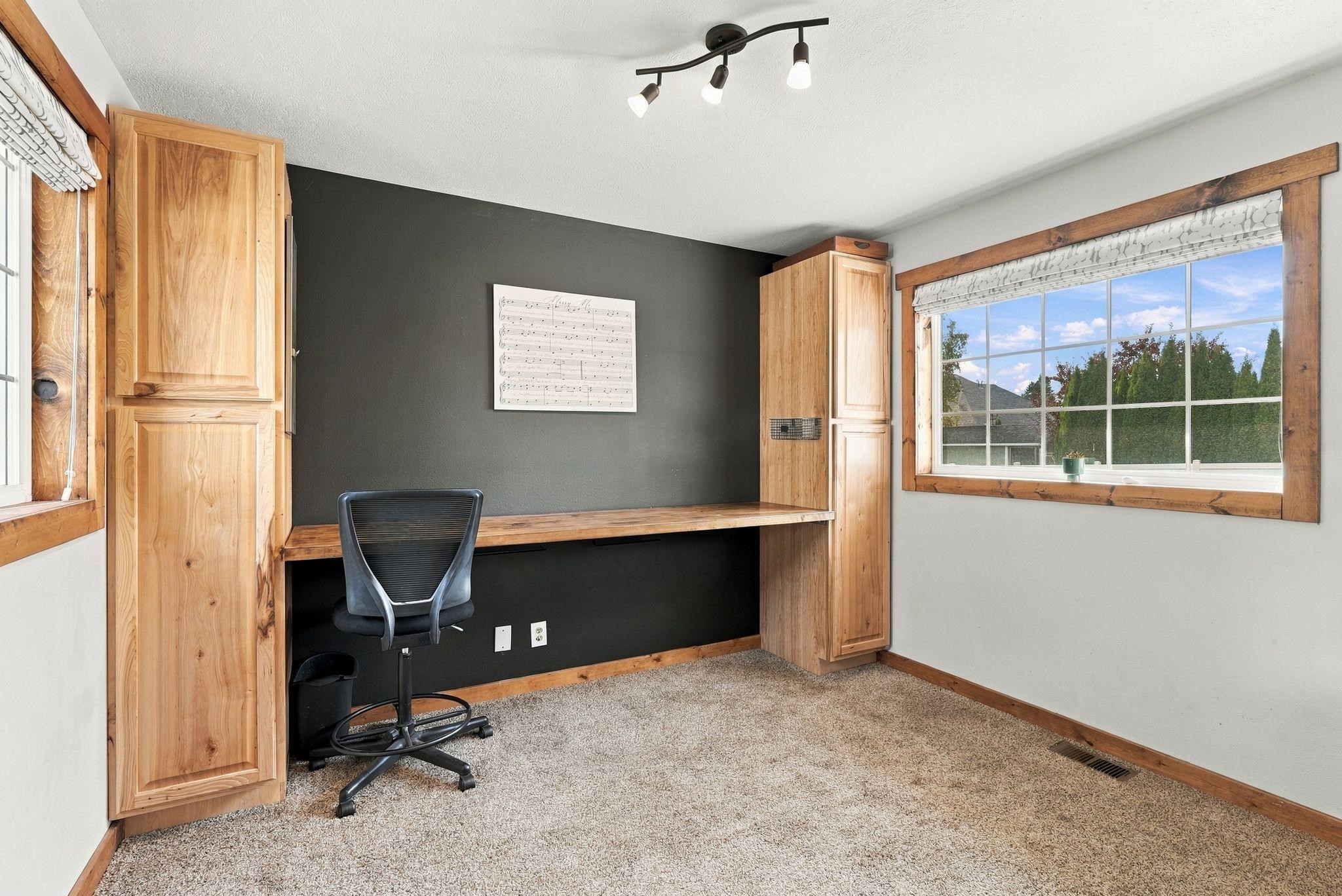 3015 W Alison Ave - Photo 5