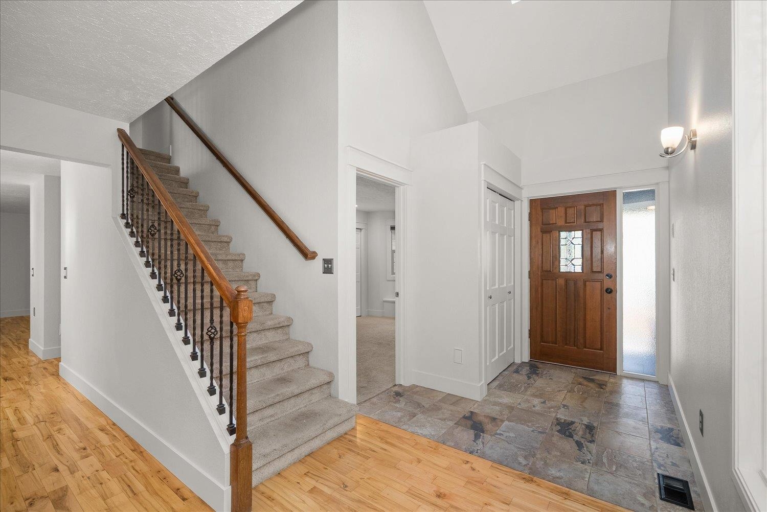 1114 E 19th Ave - Photo 3