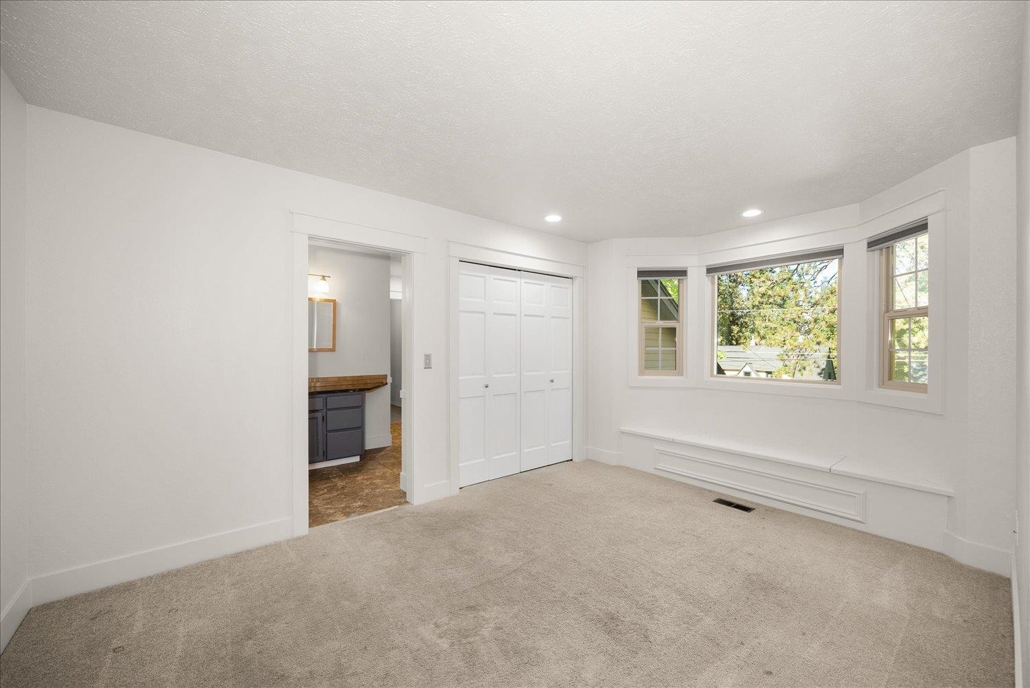 1114 E 19th Ave - Photo 14