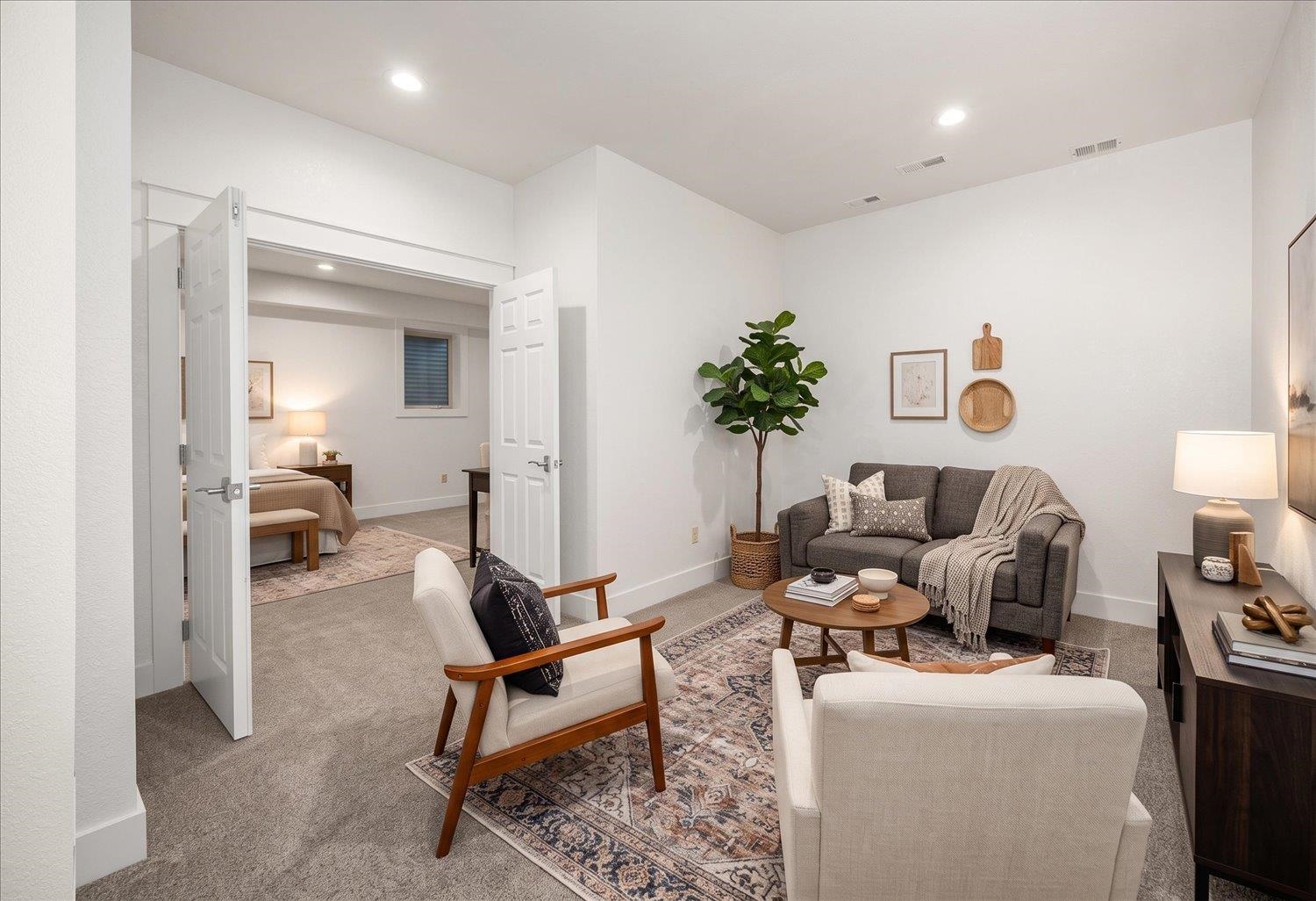 1114 E 19th Ave - Photo 32