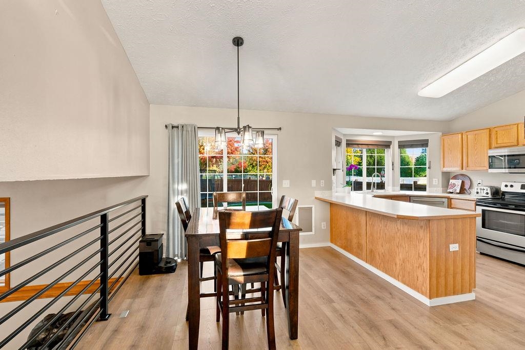 904 N Mitchell Ct - Photo 8