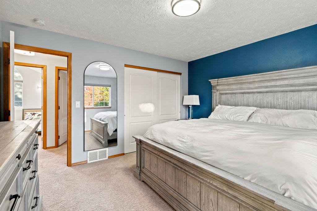 904 N Mitchell Ct - Photo 17