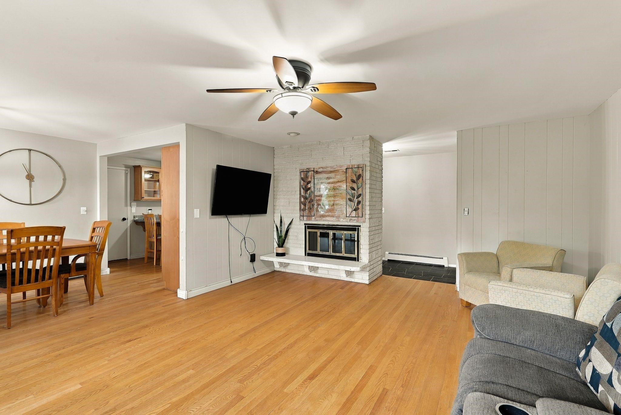 6409 N Greenwood Blvd - Photo 5