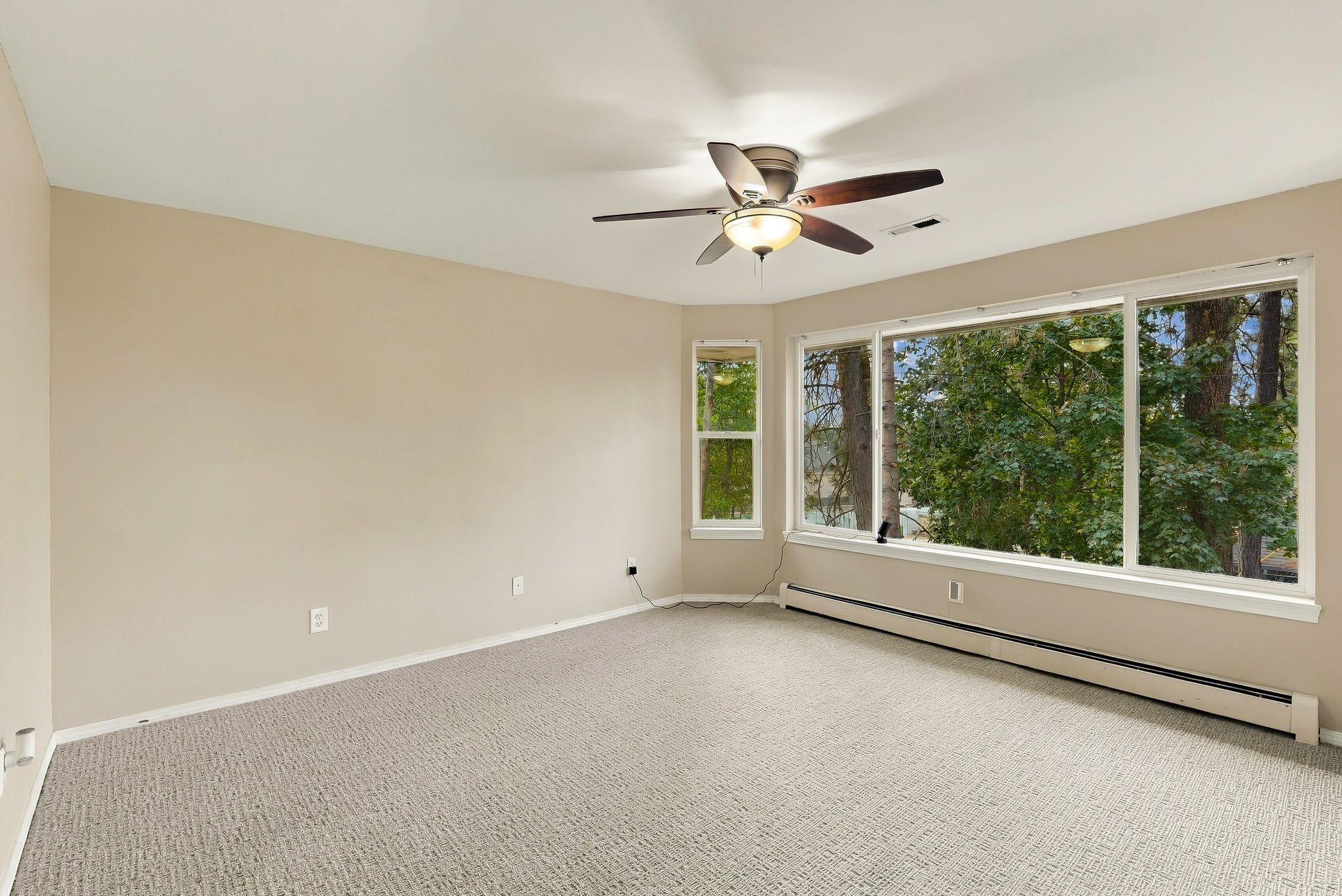 6409 N Greenwood Blvd - Photo 13