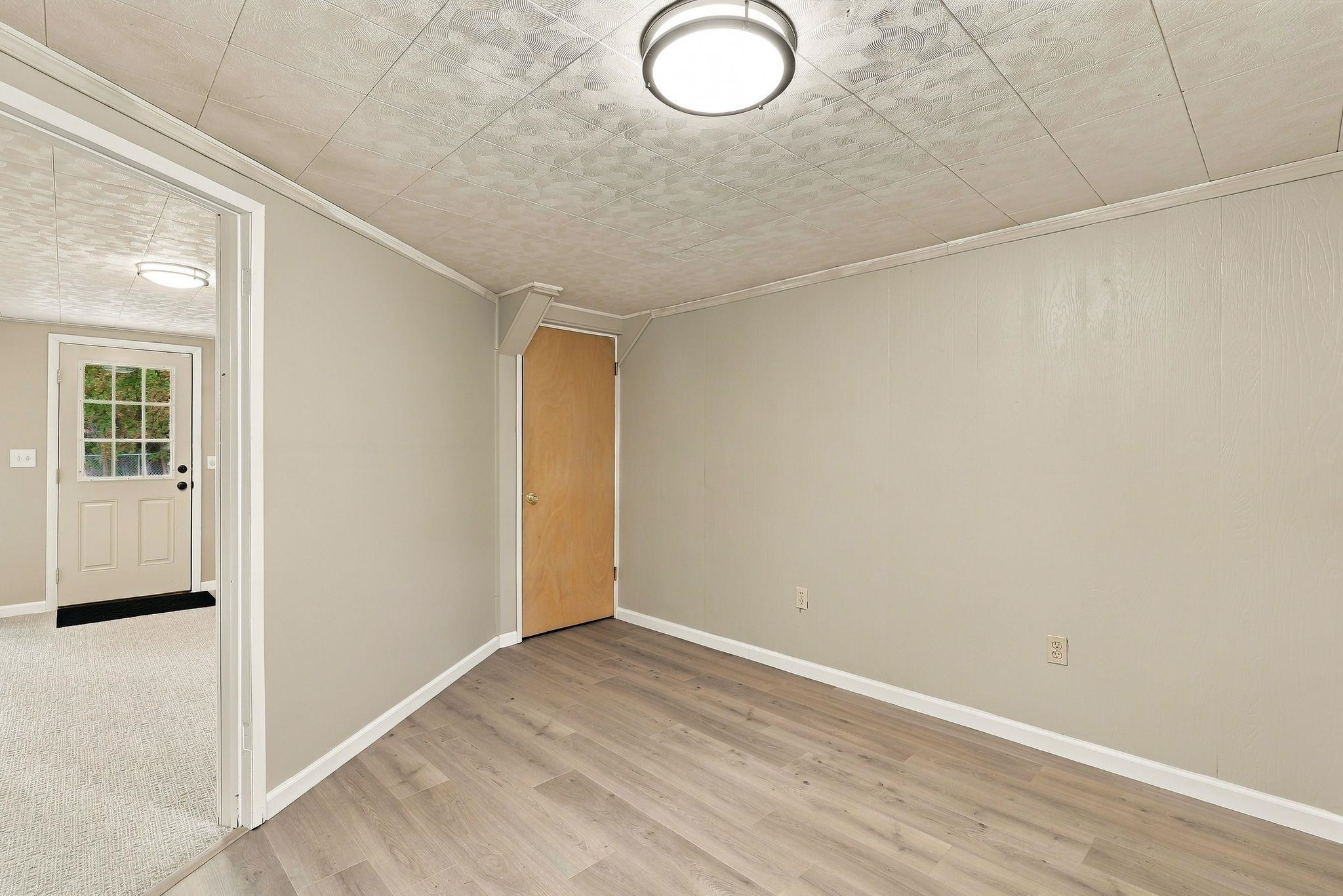 6409 N Greenwood Blvd - Photo 29