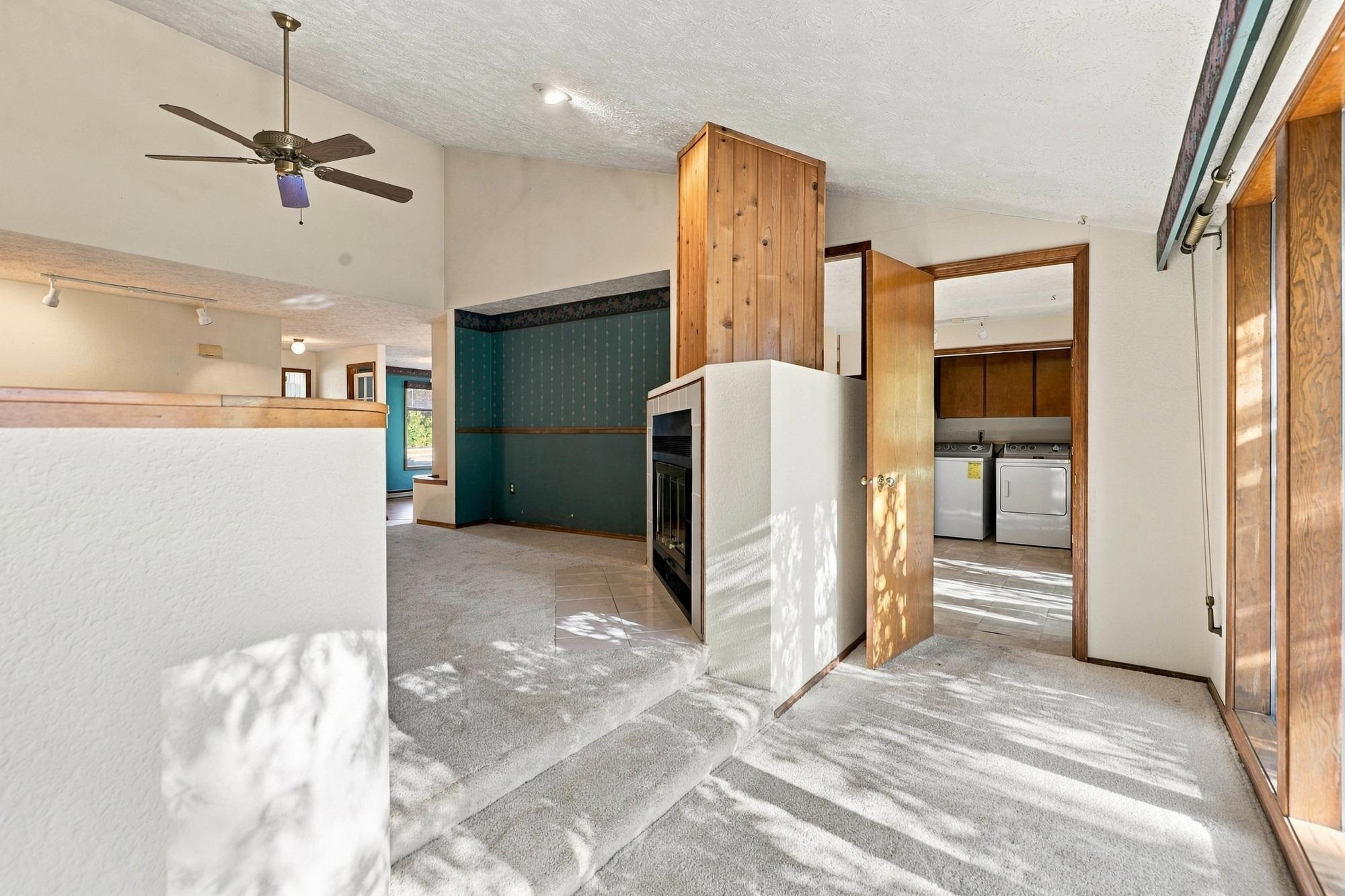 2110 E 56th Ct - Photo 6