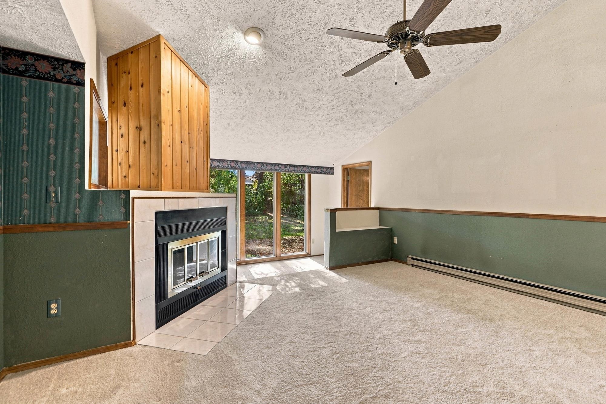 2110 E 56th Ct - Photo 8