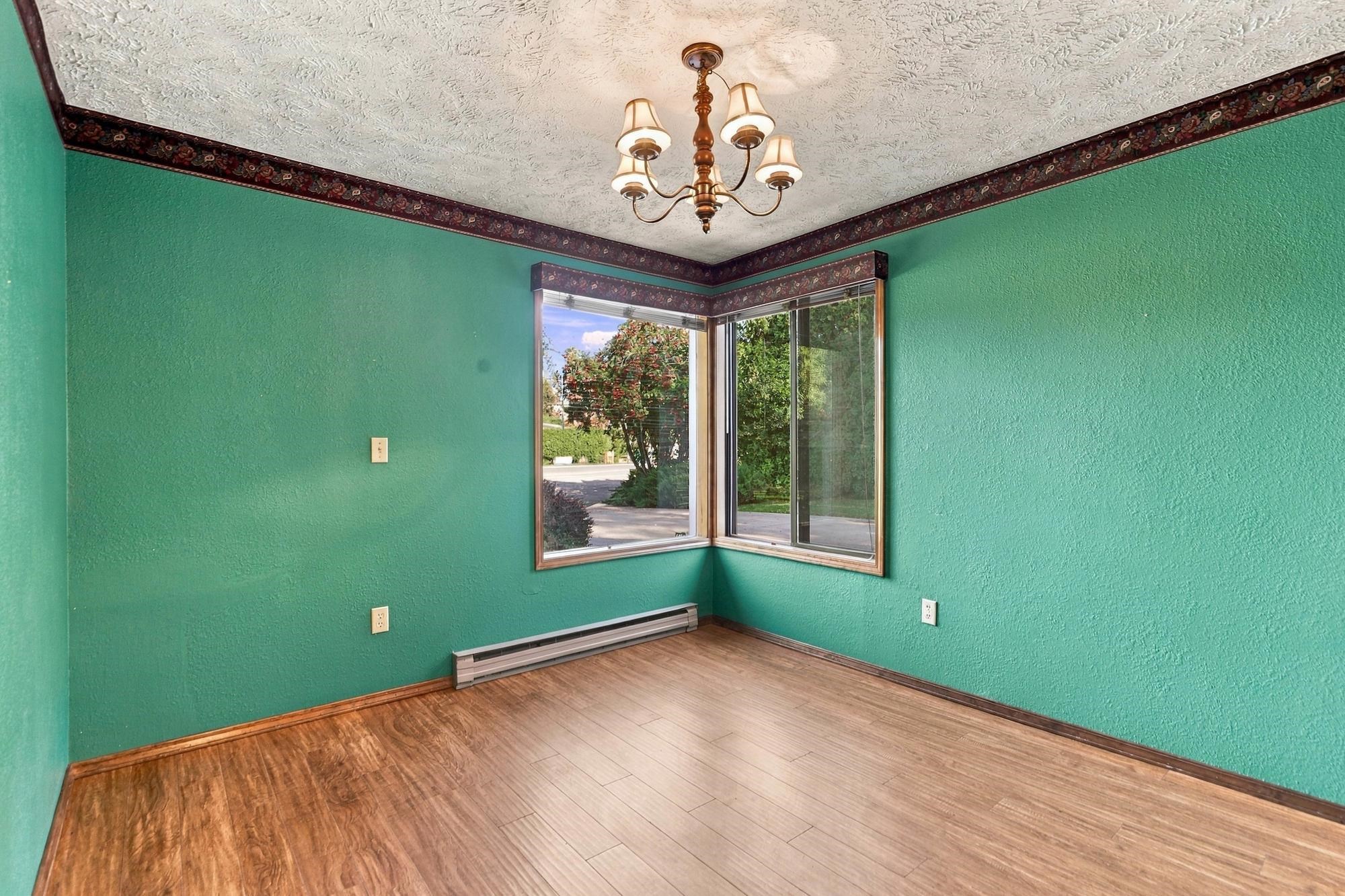2110 E 56th Ct - Photo 12