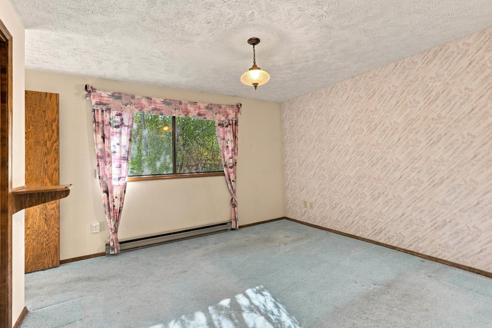 2110 E 56th Ct - Photo 19