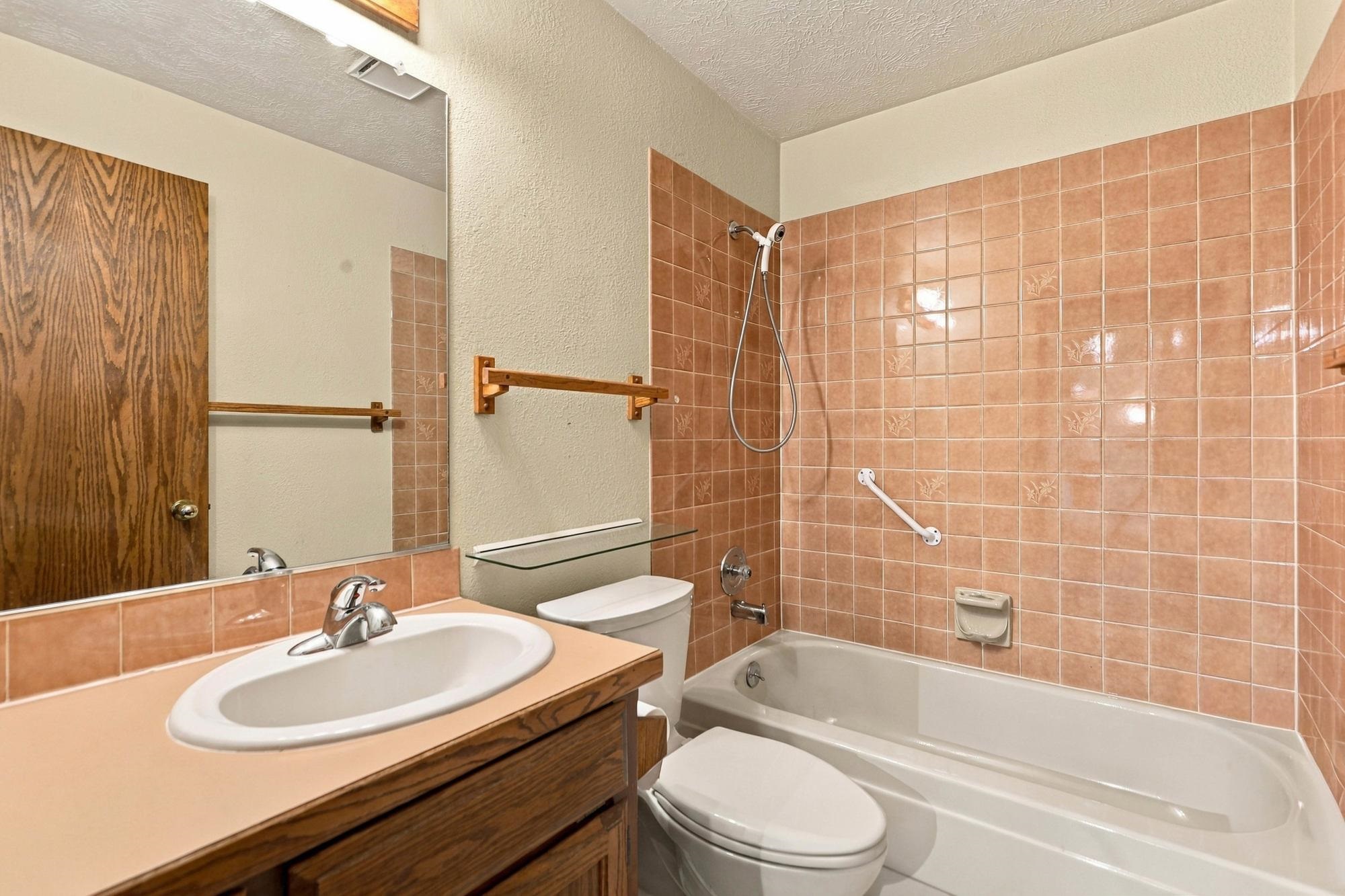 2110 E 56th Ct - Photo 26
