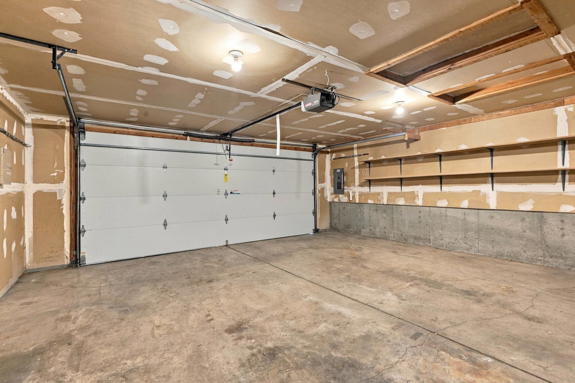 2110 E 56th Ct - Photo 29
