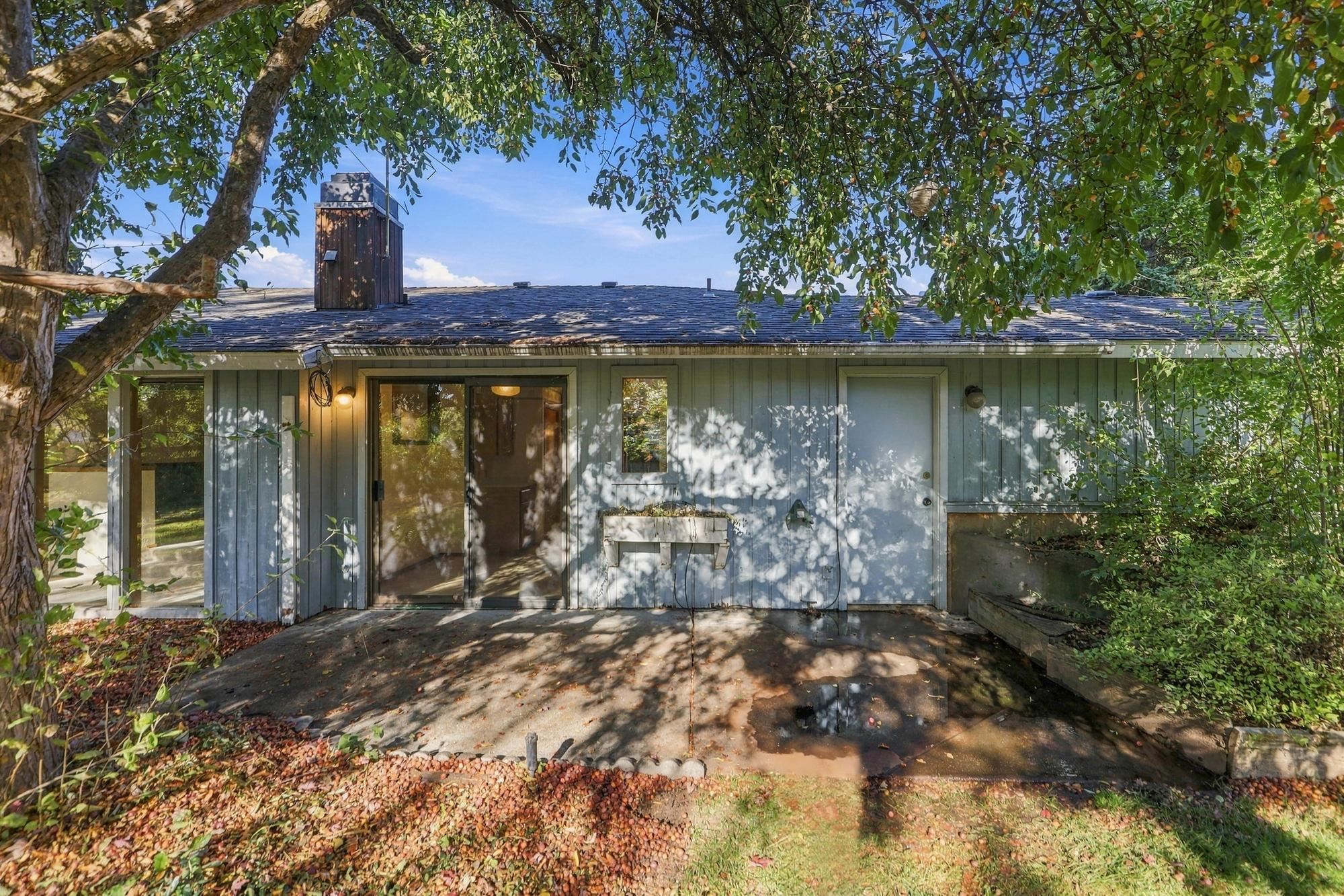2110 E 56th Ct - Photo 30