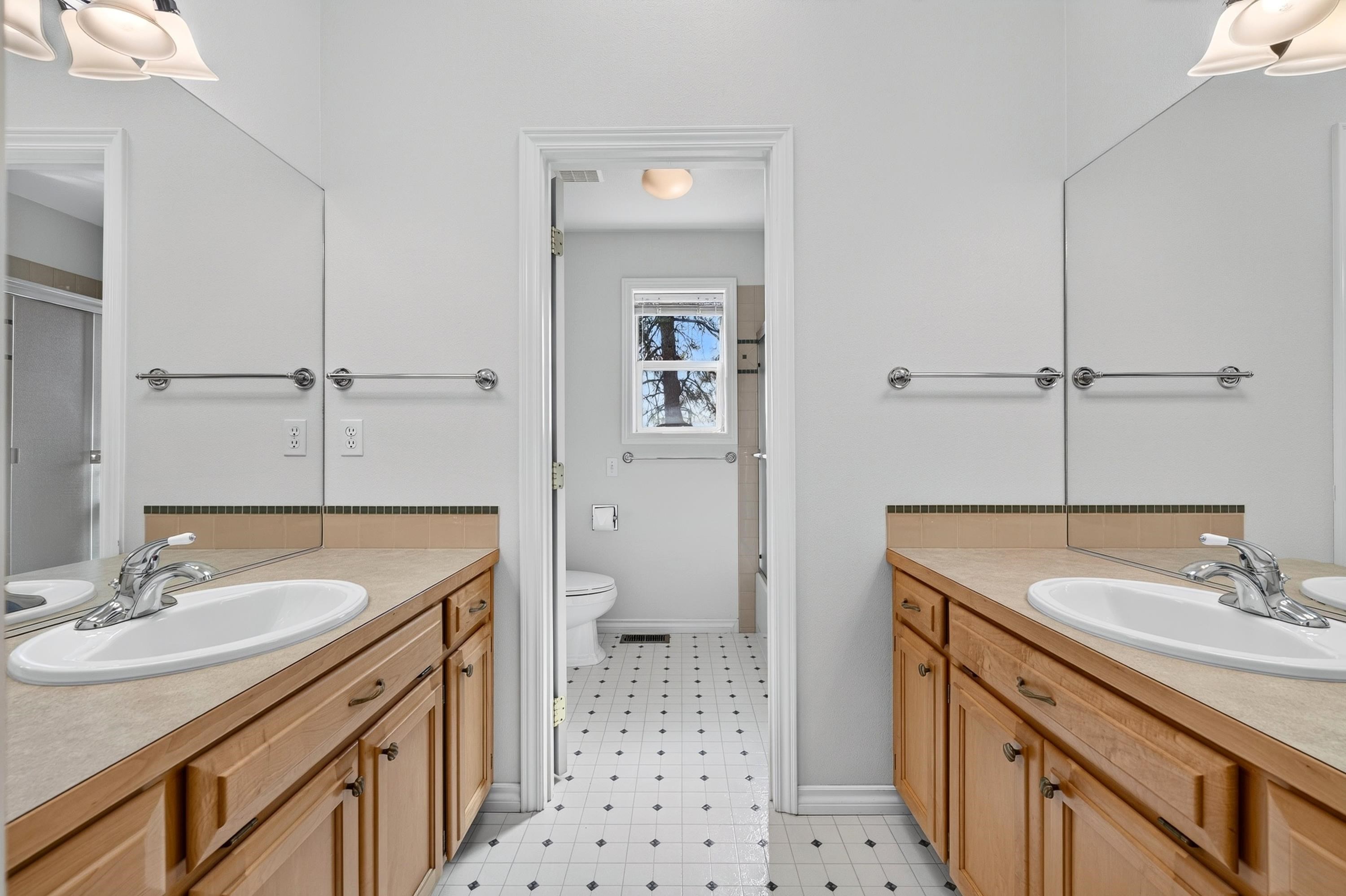 1306 E Blackwood Ln - Photo 13