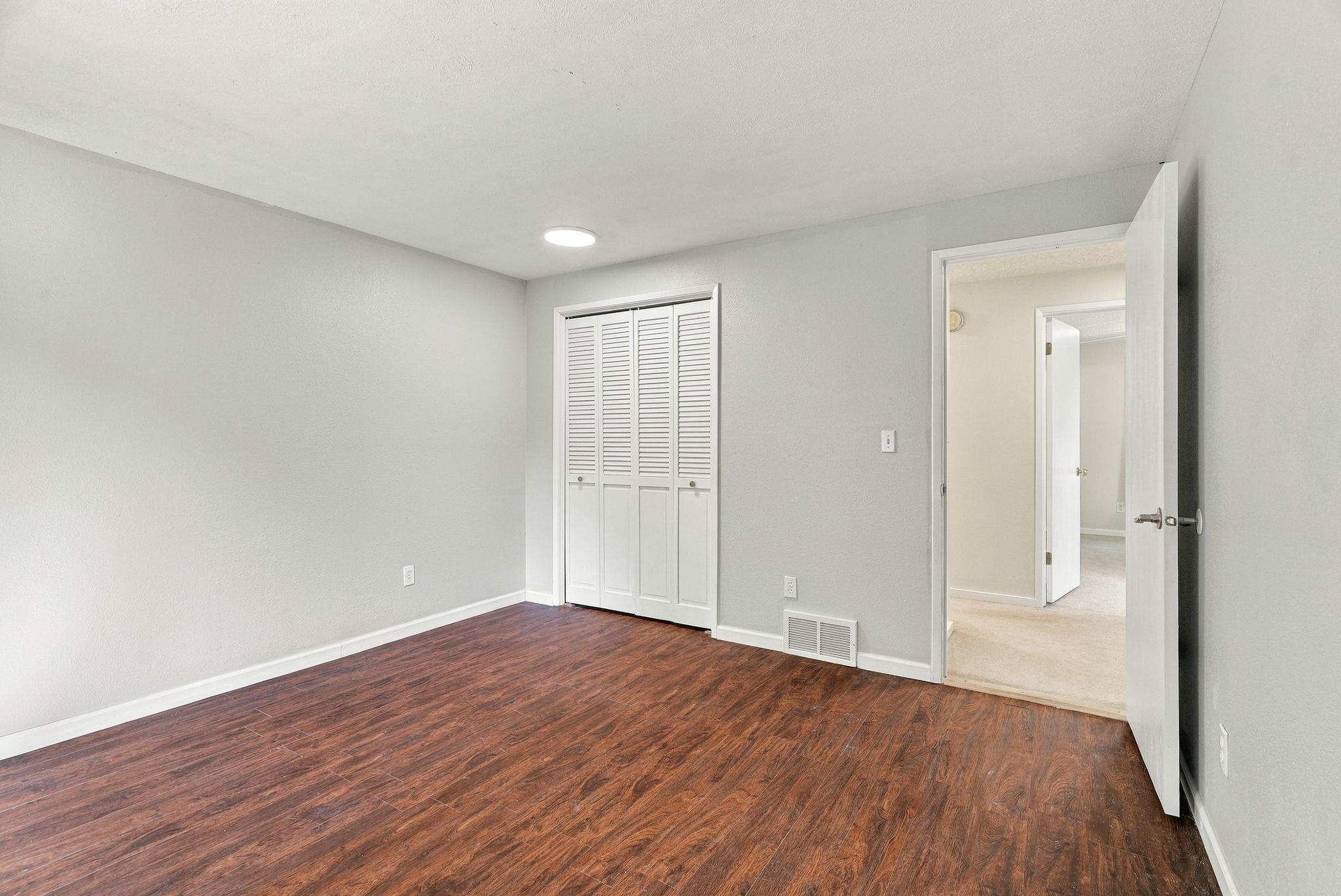4926 W Fernwood Ct - Photo 10