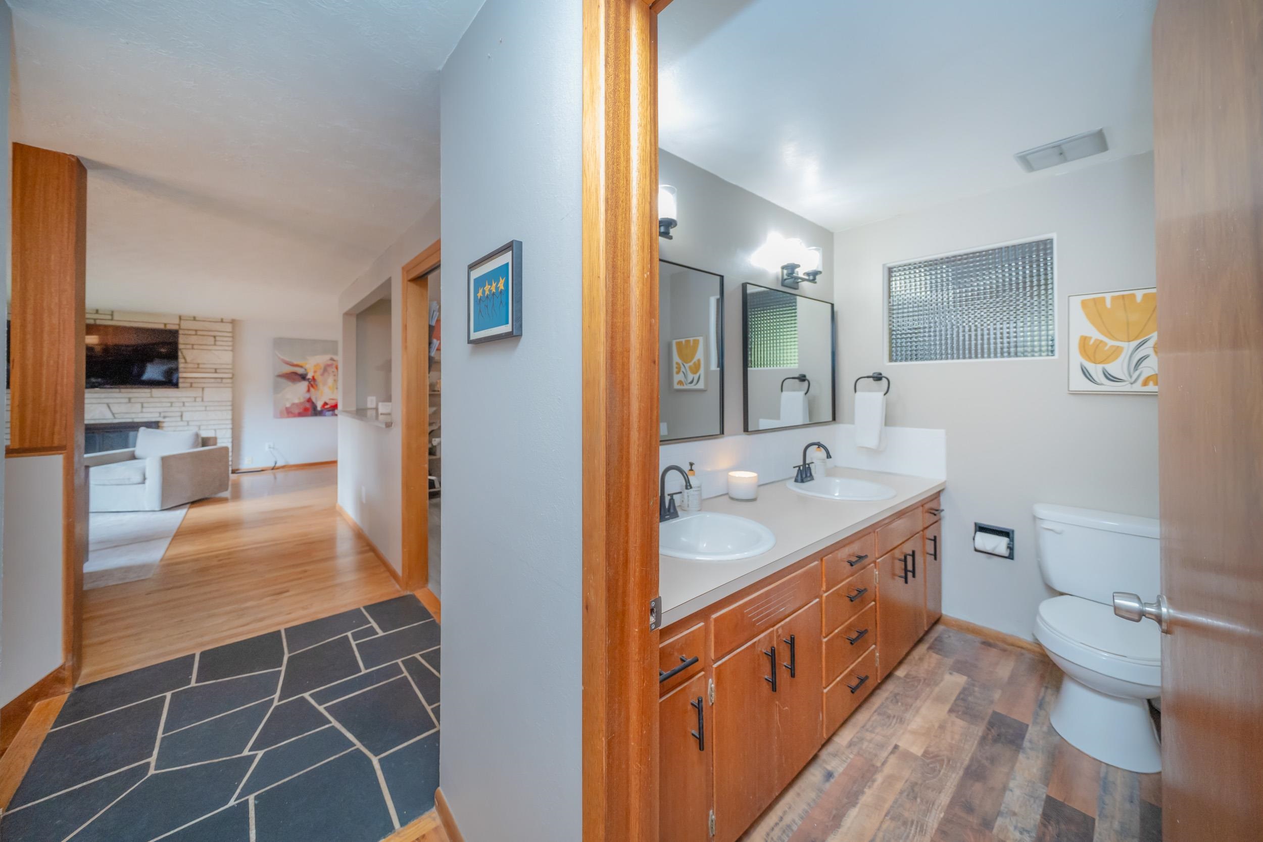 2427 E 40th Ave - Photo 21