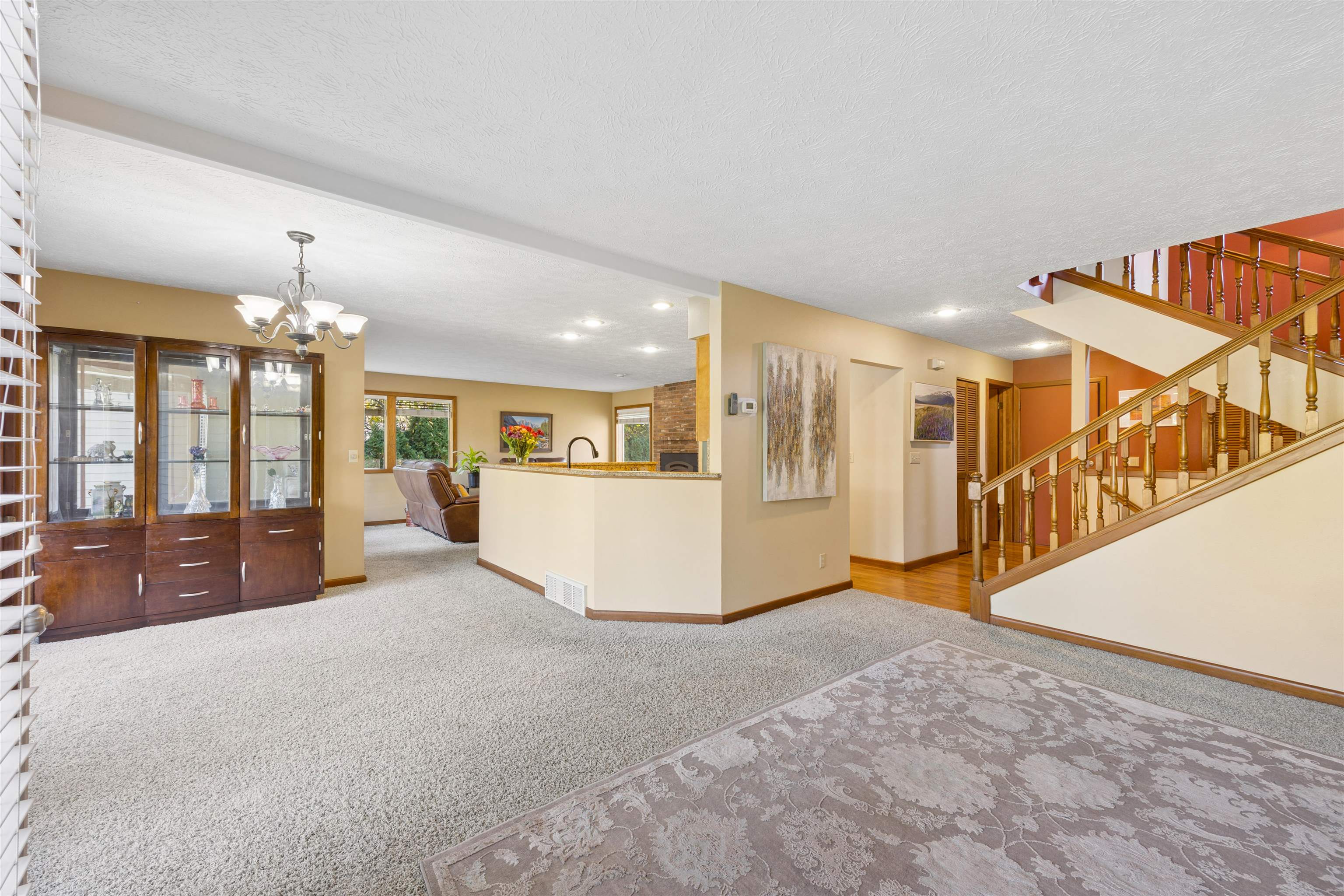 702 W Briar Cliff Ct - Photo 13