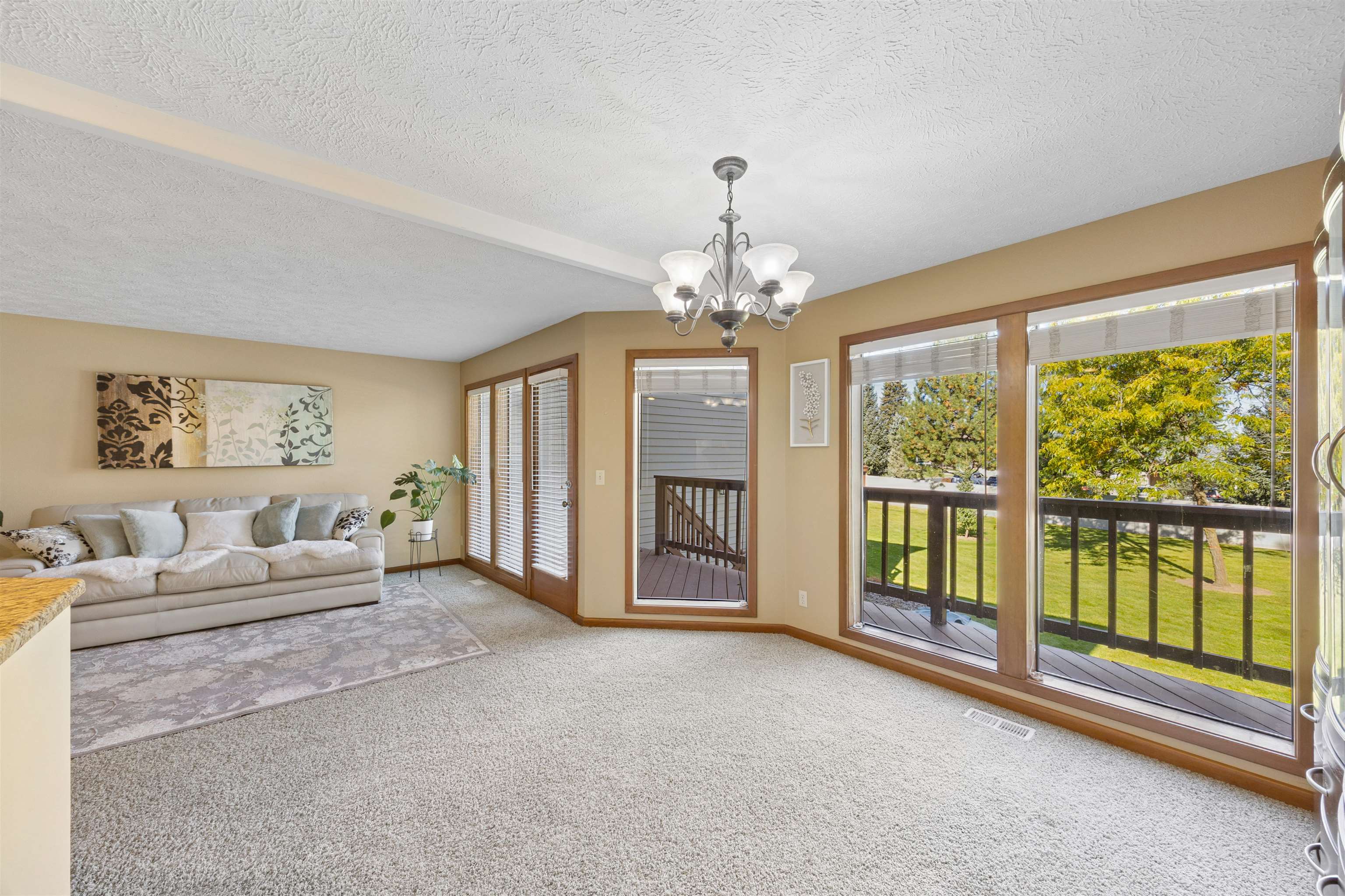 702 W Briar Cliff Ct - Photo 15
