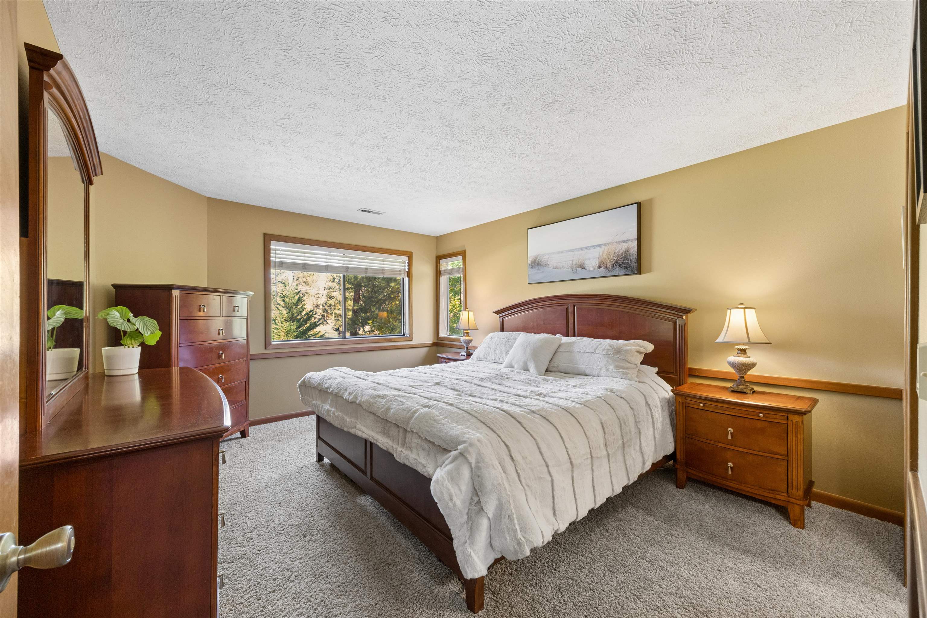702 W Briar Cliff Ct - Photo 16
