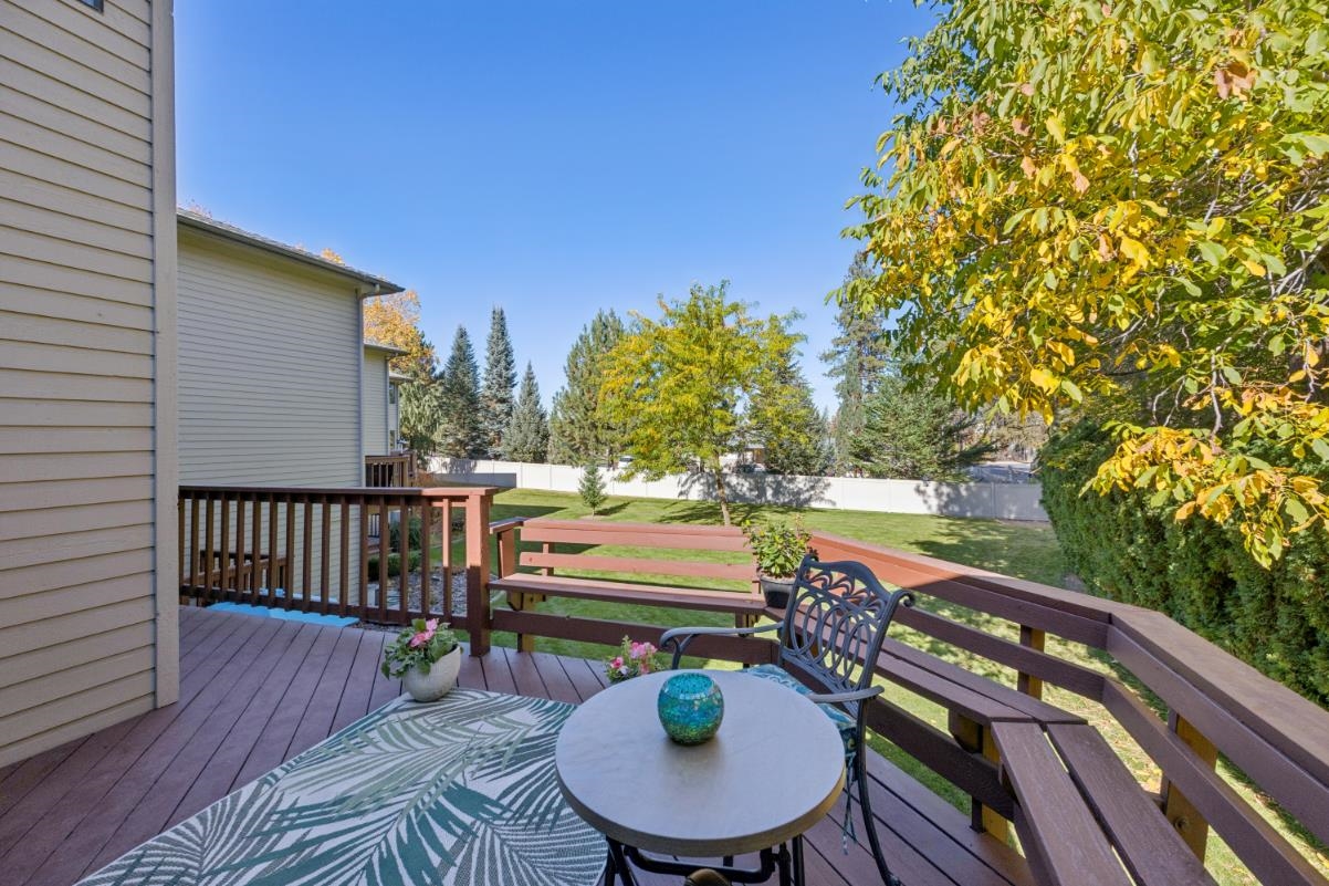 702 W Briar Cliff Ct - Photo 31