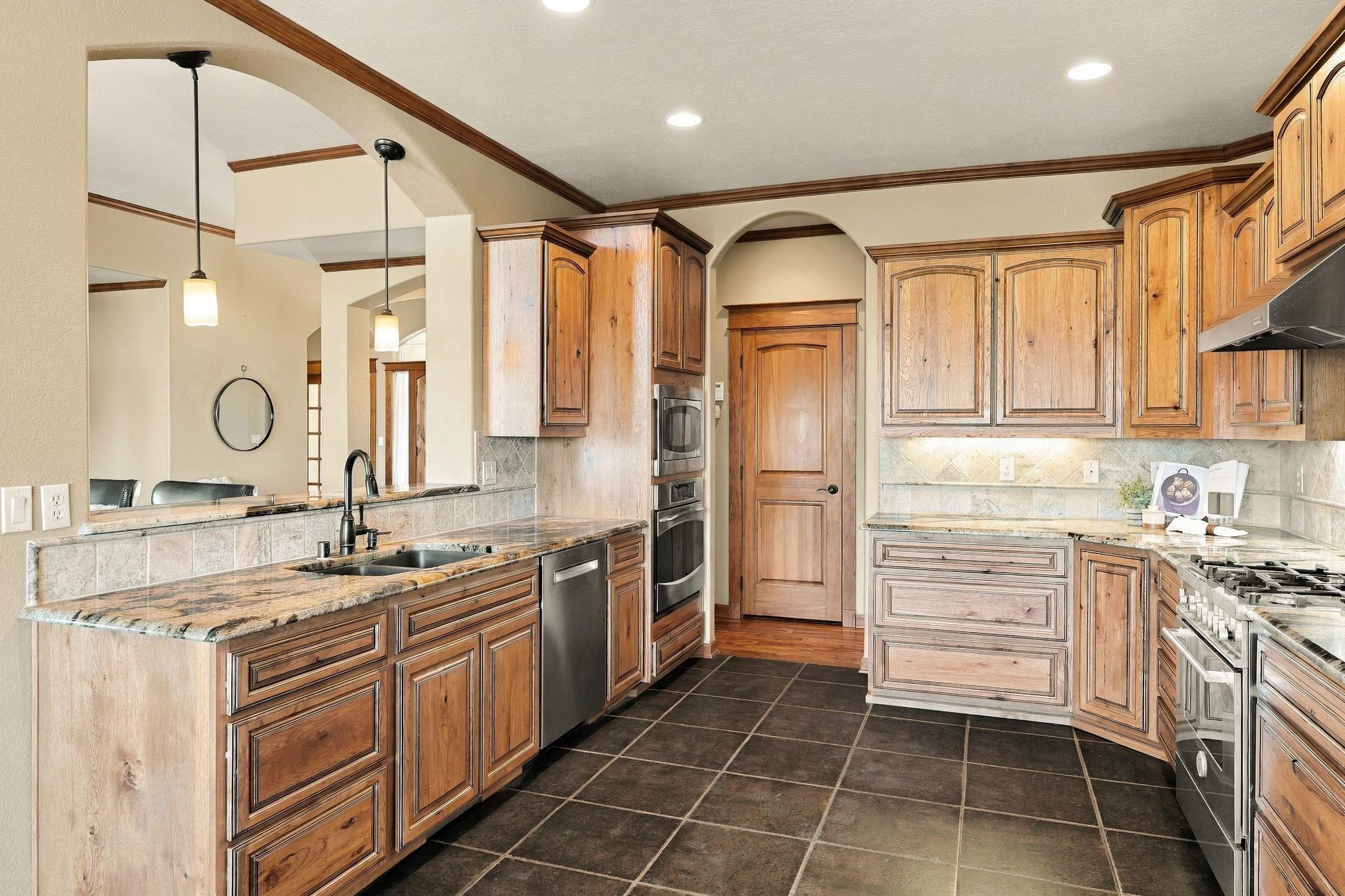 1814 W Pepper Ln - Photo 5