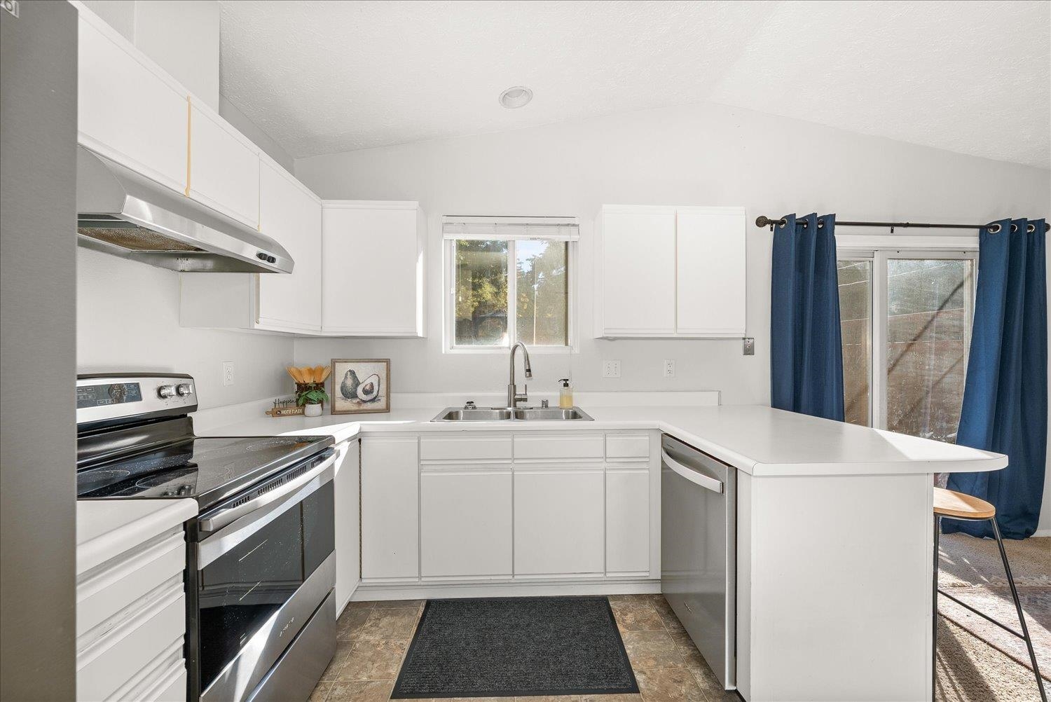 1530 E 15th Ave - Photo 12