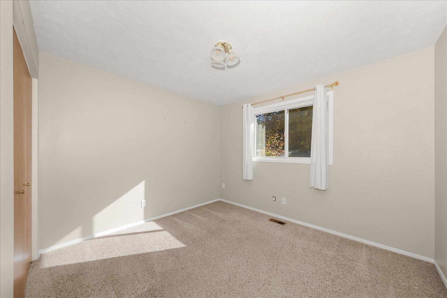 1530 E 15th Ave - Photo 16