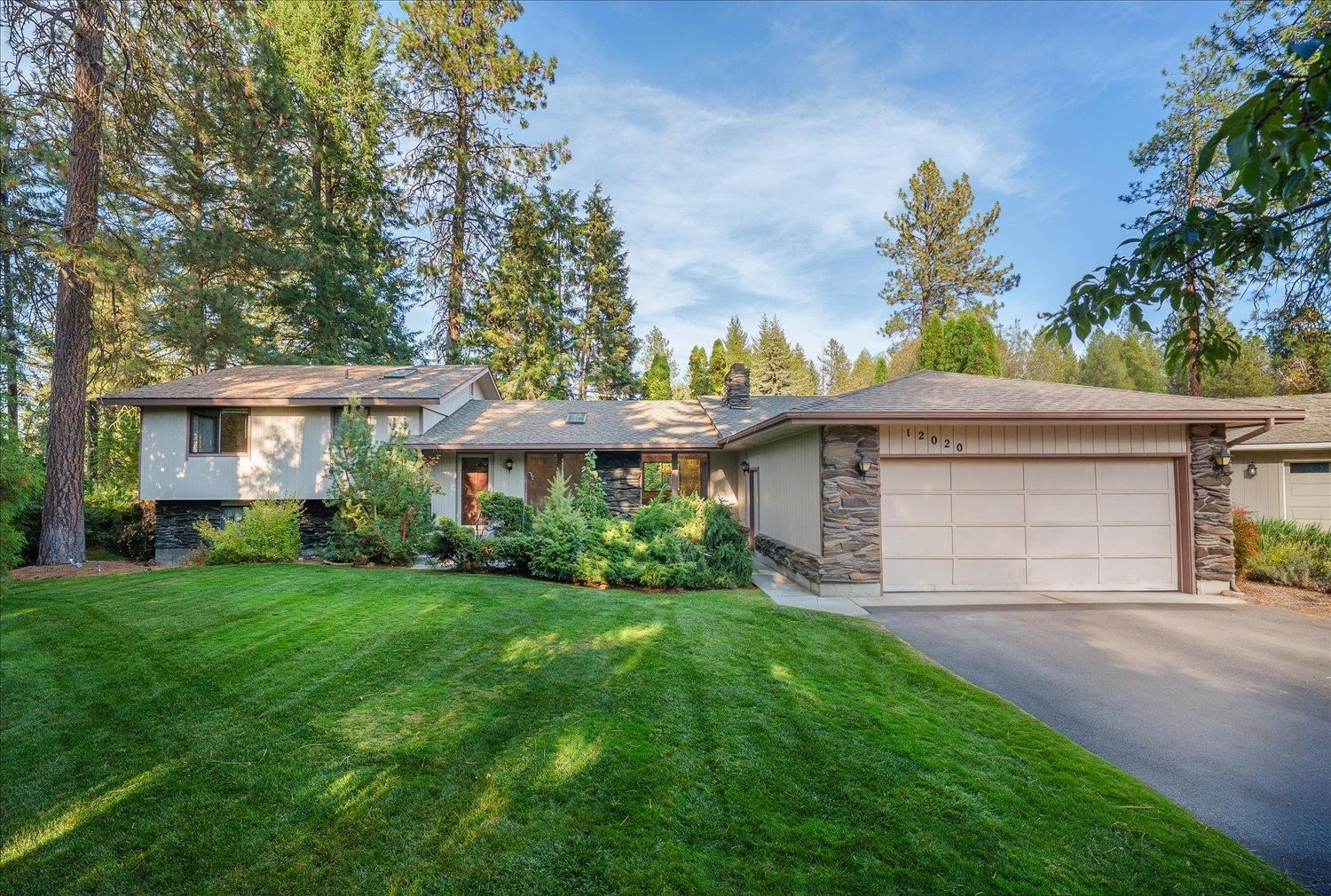 Listing photo for 12020 N Vistawood Ct, Spokane